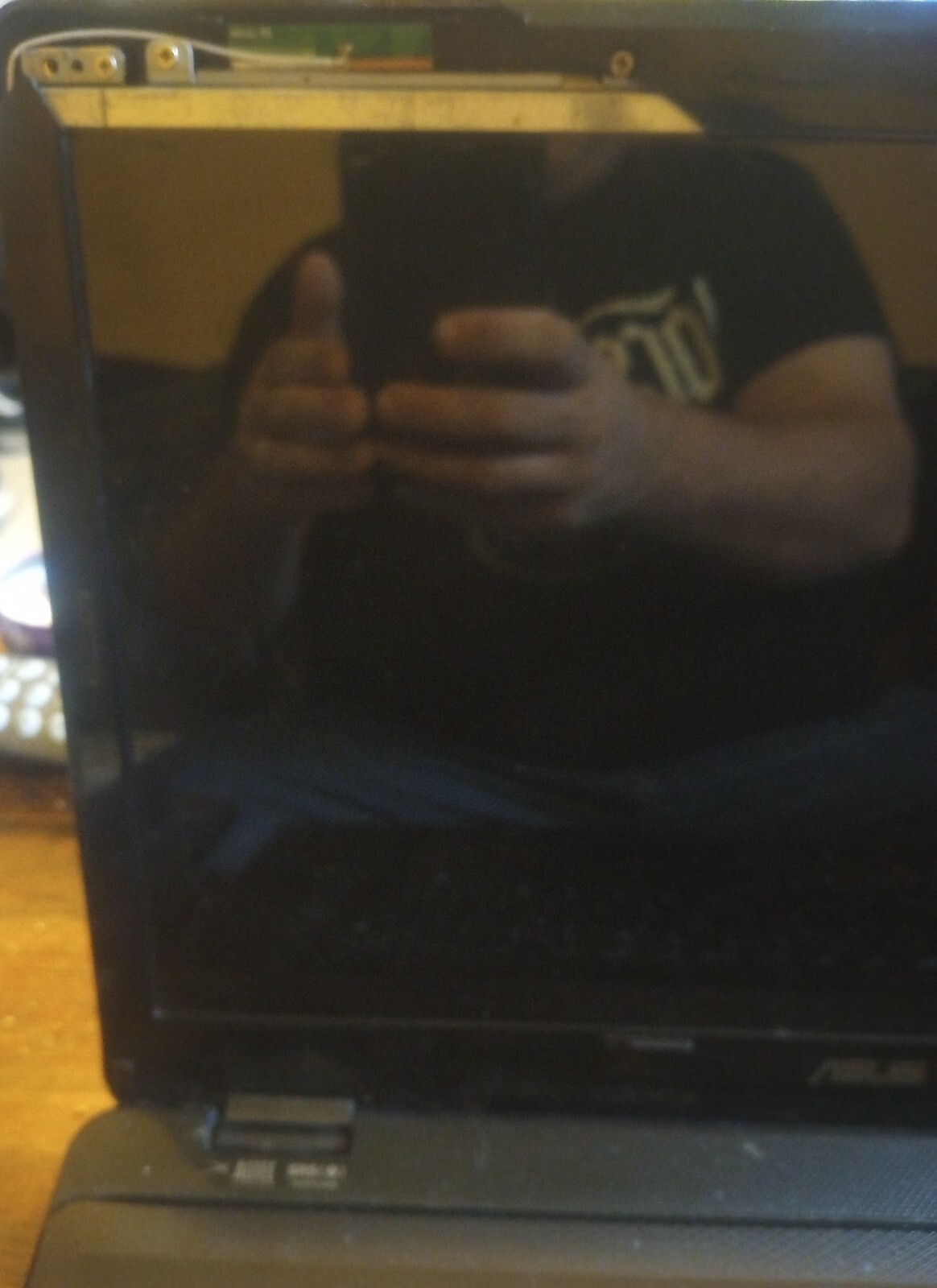 Asus laptop Intel(R) Core(TM) i3 CPU M370 @ 2.40GHz 2.40 GHz WORKS! LT DAMAGE!