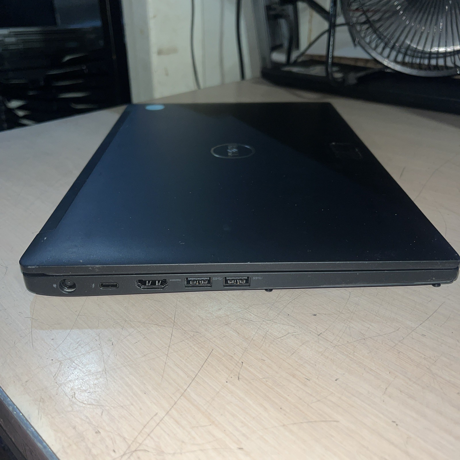 DELL LATITUDE 7480 INTEL CORE I7-7600U 8GB RAM NO HD .