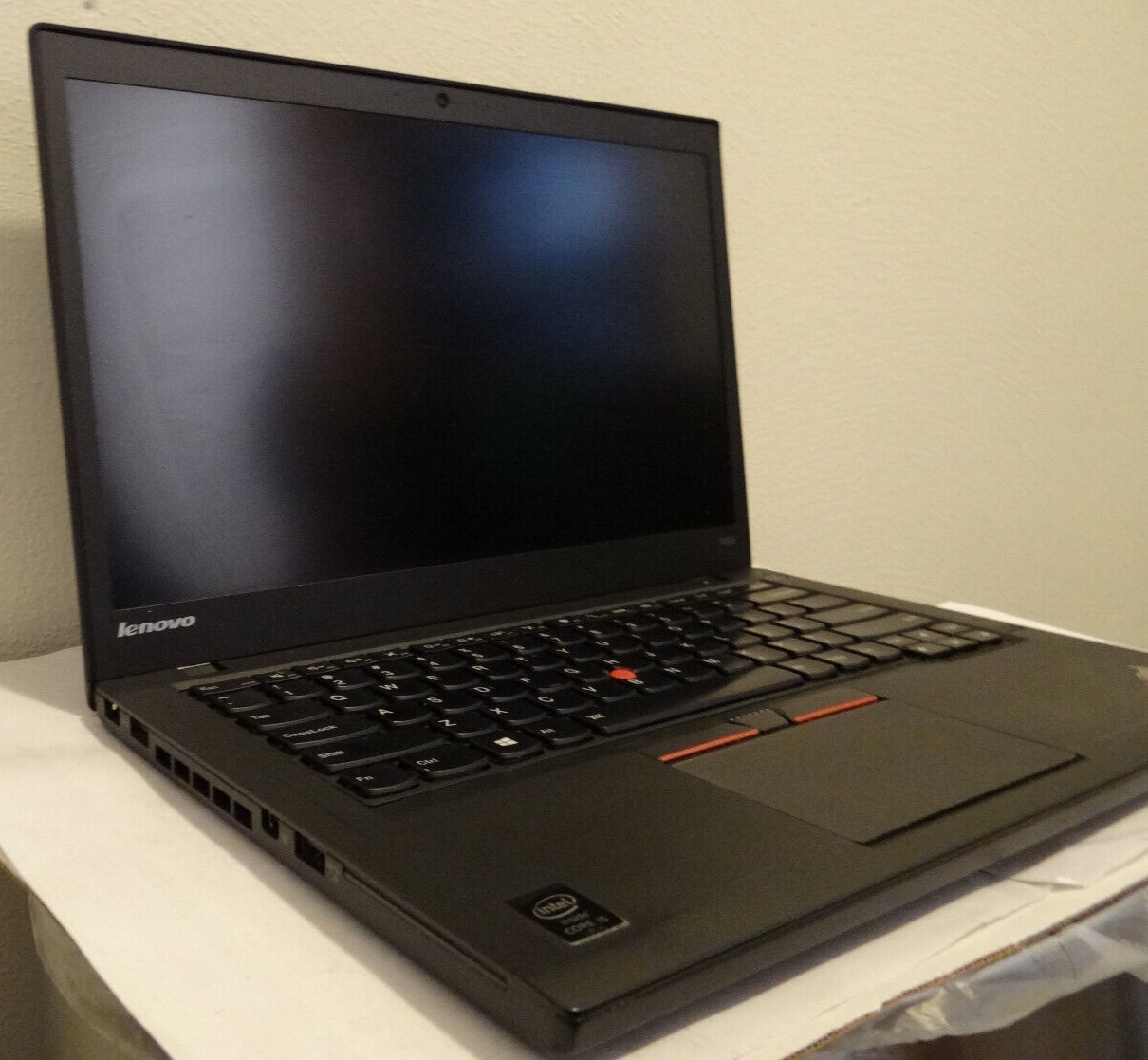 Reconditioned Lenovo T450s 14″ i5 2.30 GHz 8GB 240GB SSD WIN10 USB 3.0 Webcam