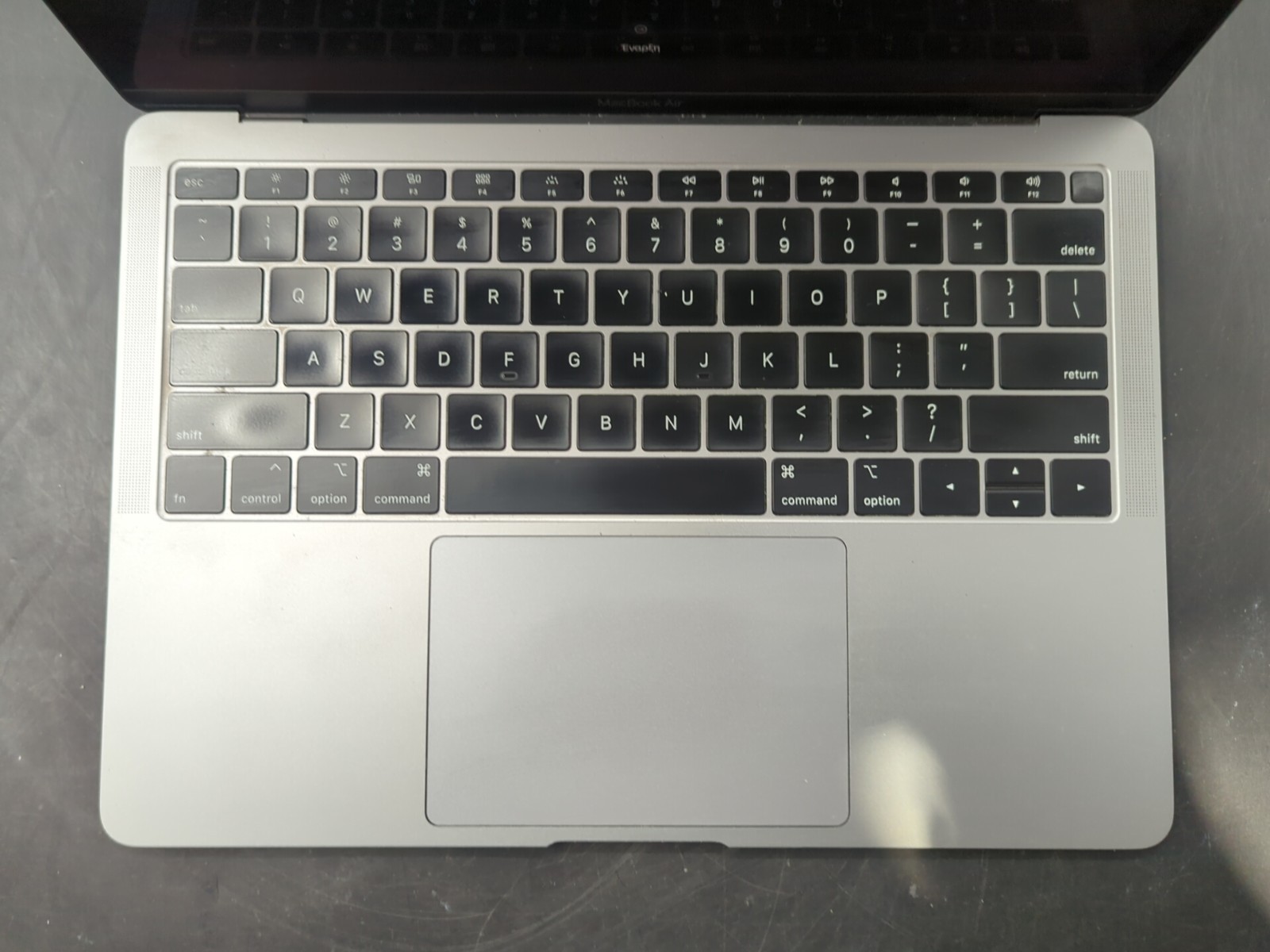 MacBook Air 8,2 a1932: i5 8th Gen: 8GB Ram: 128GB SSD: Sonoma OS: Tested