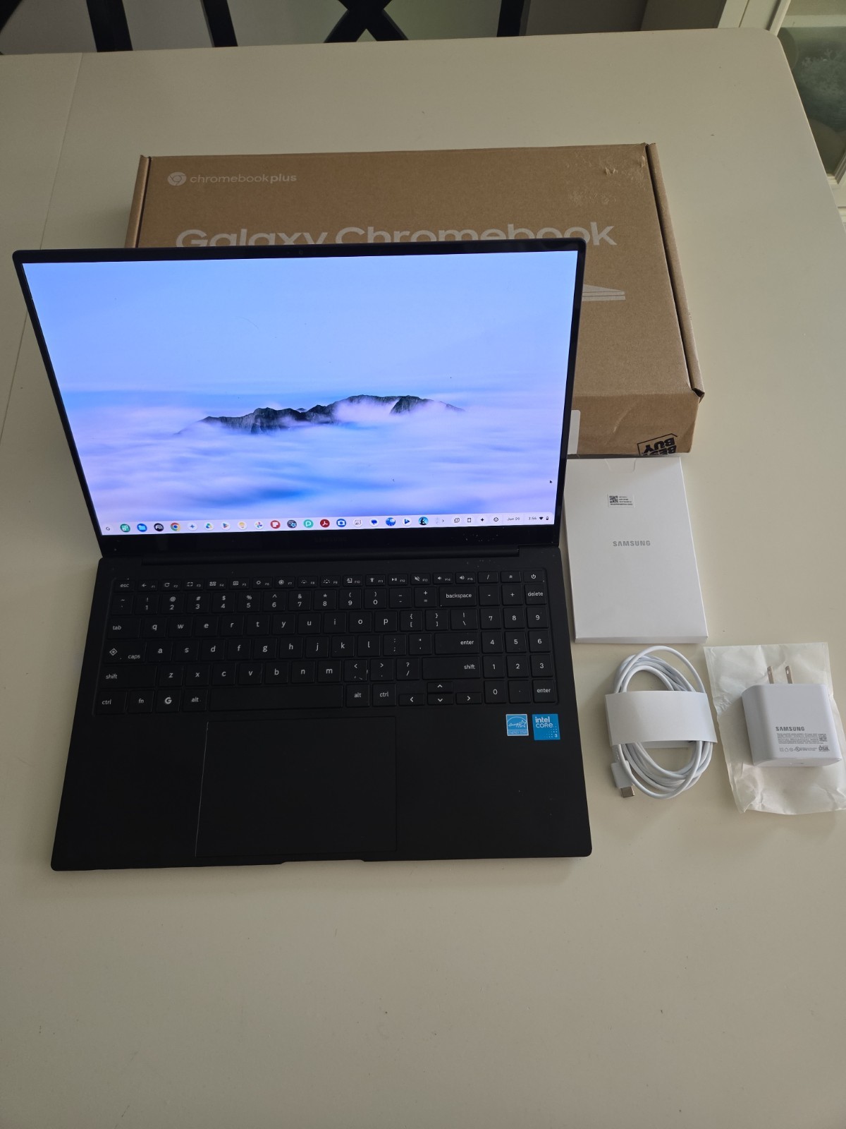 Samsung – Galaxy Chromebook Plus 15.6 with Google AI – AMOLED Intel Core 3 – 8GB