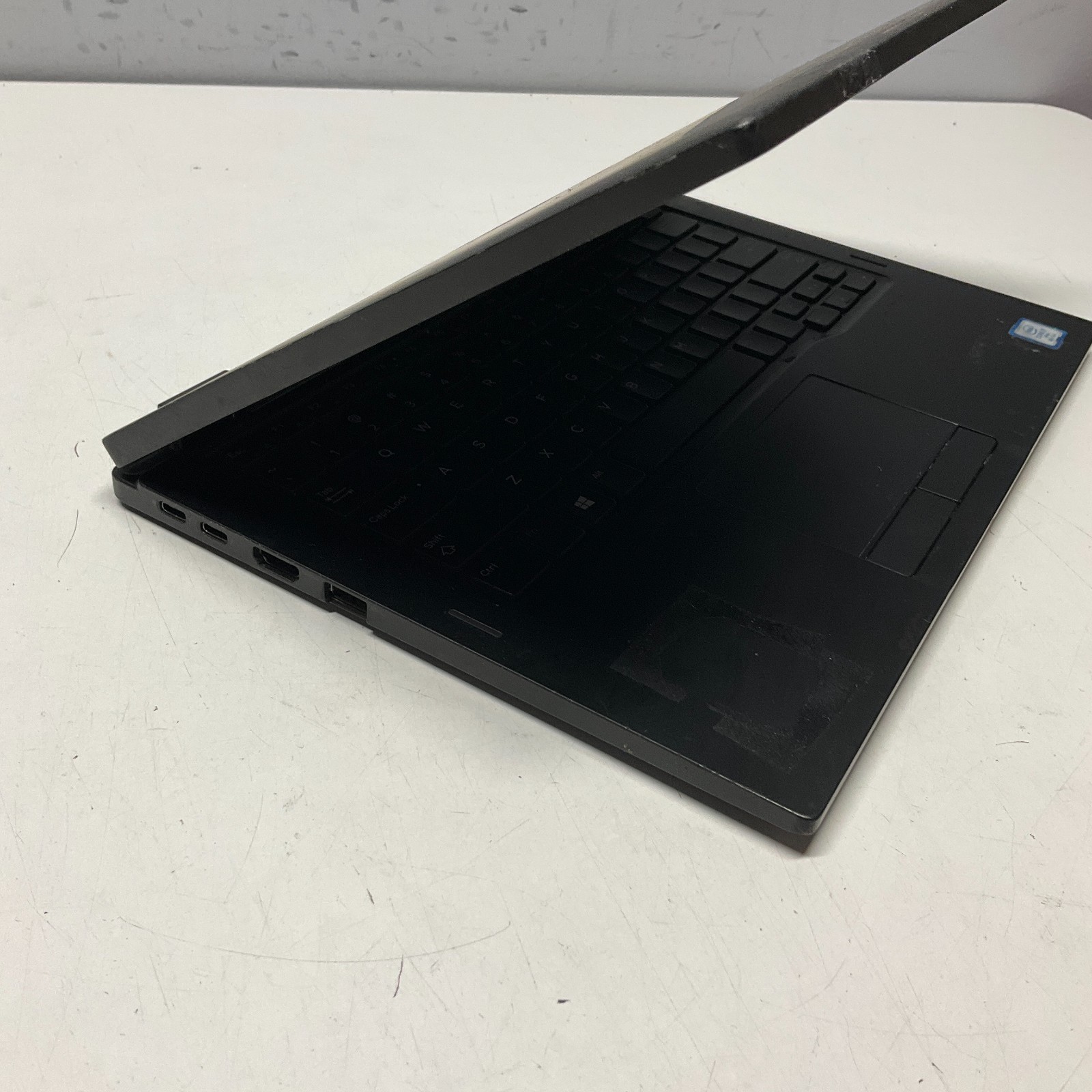 Dell Latitude 7390 2-in-1 Core i7-8650U 1.90GHz 16GB 256GB SSD Win 11 Pro Laptop