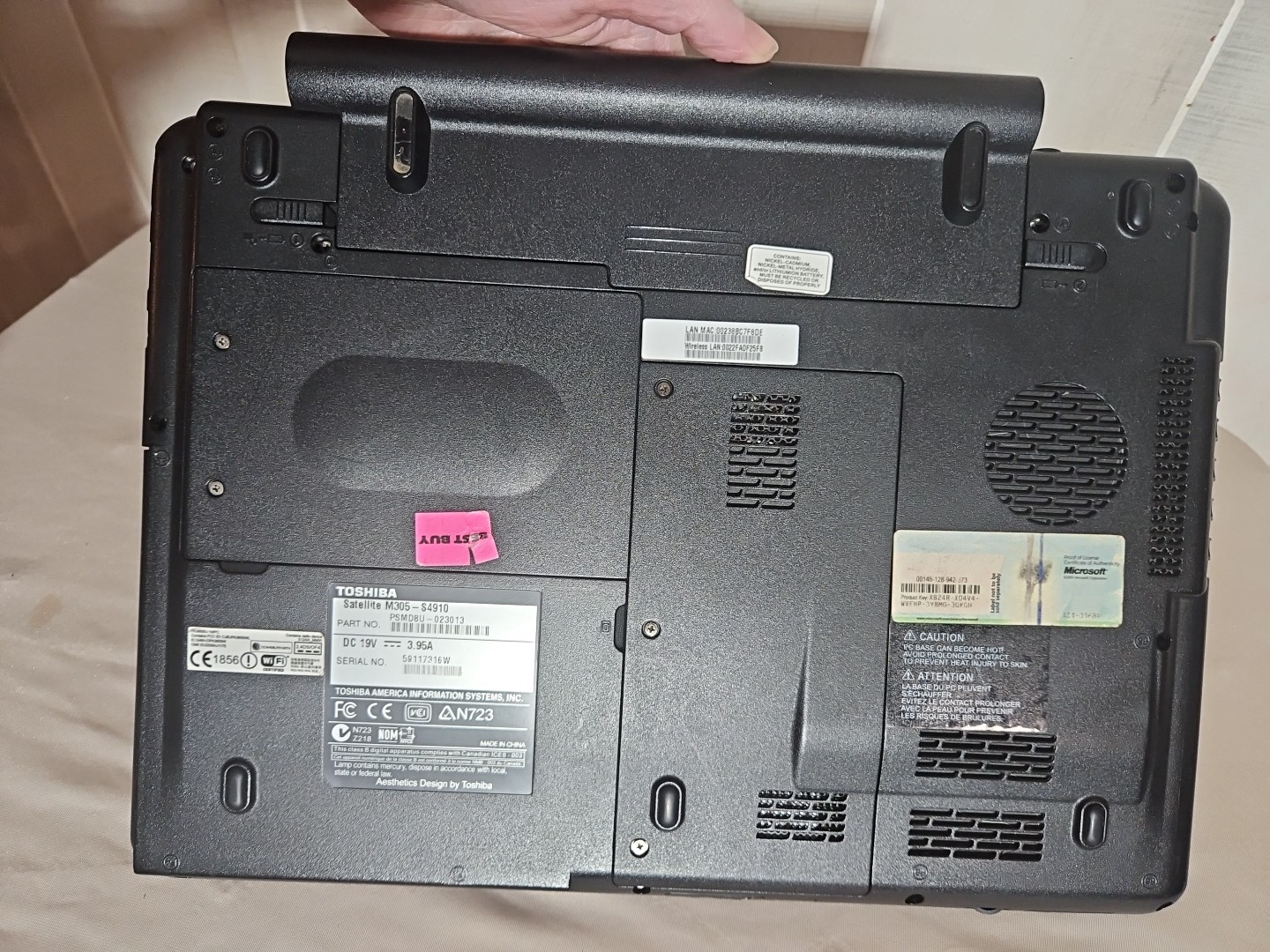 Vintage Toshiba Satellite M305 Laptop Notebook Vista 4G Ram Works No Charger