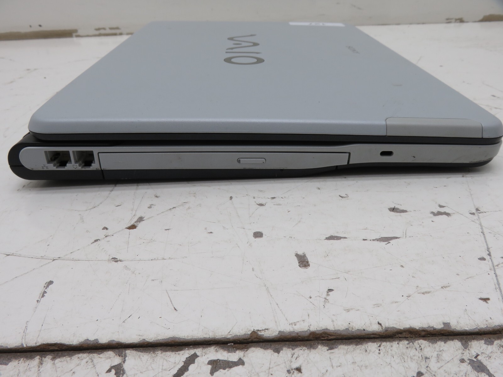 Sony Vaio VGN-FS640/W PCG-7A2L Laptop Intel Pentium M 512MB Ram No HDD /Battery