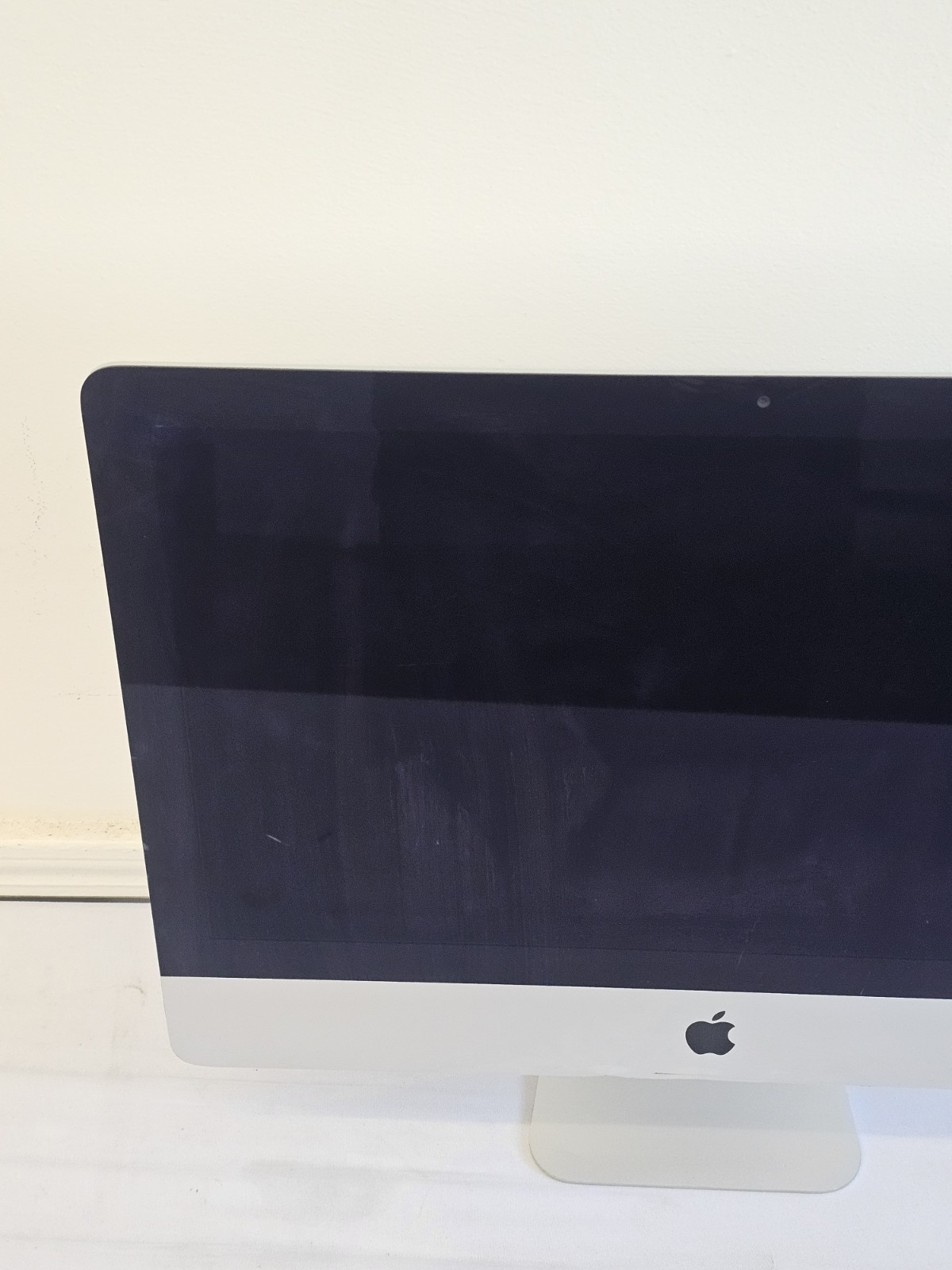 Apple iMac A1418 All-In-One Intel i5 – 8GB RAM – 1TB – Mac OS Catalina