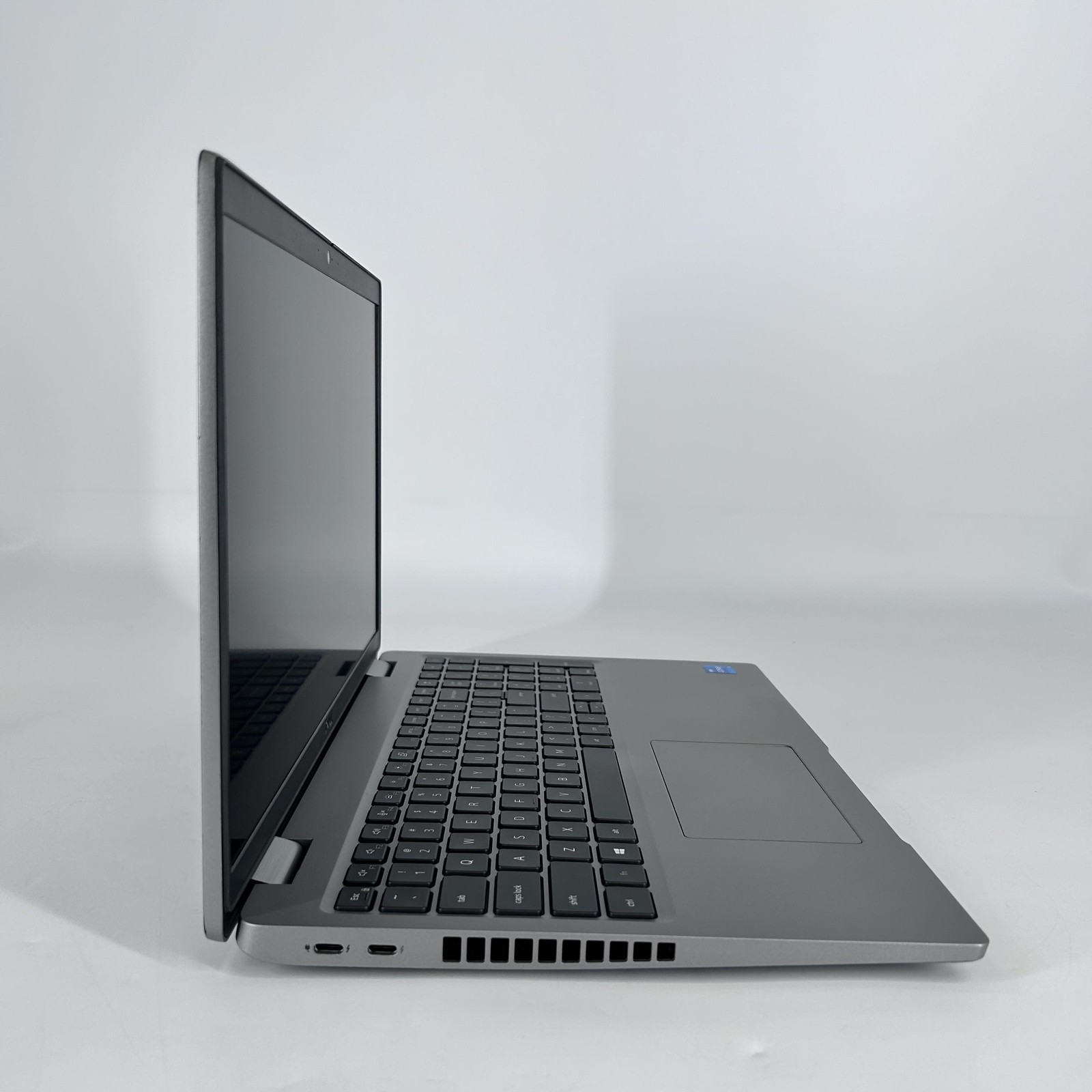 Dell Latitude 5520 15 FHD i5-1135G7 2.40GHz 16GB RAM 256GB SSD Good FRAME SPLIT