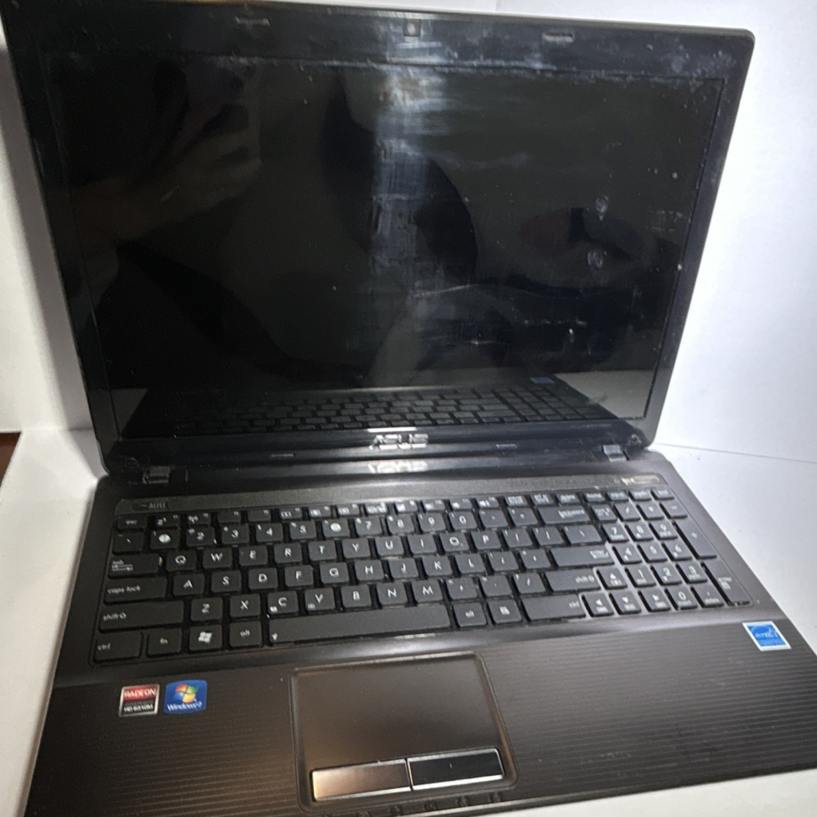 ASUS K53U 15.6″ AMD Radeon HD 6310M Windows 7 Black Laptop FOR PARTS ONLY