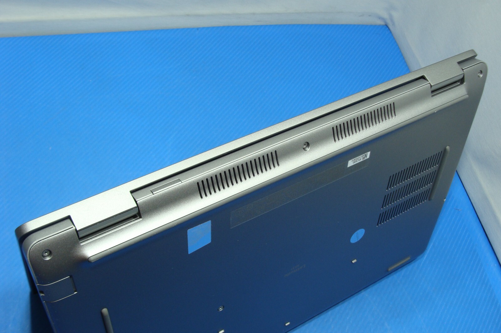 Dell Latitude 5531 15.6″ FHD TOUCH i7-12800H max 4.8GB 32GB 2TB SSD EXL Battery