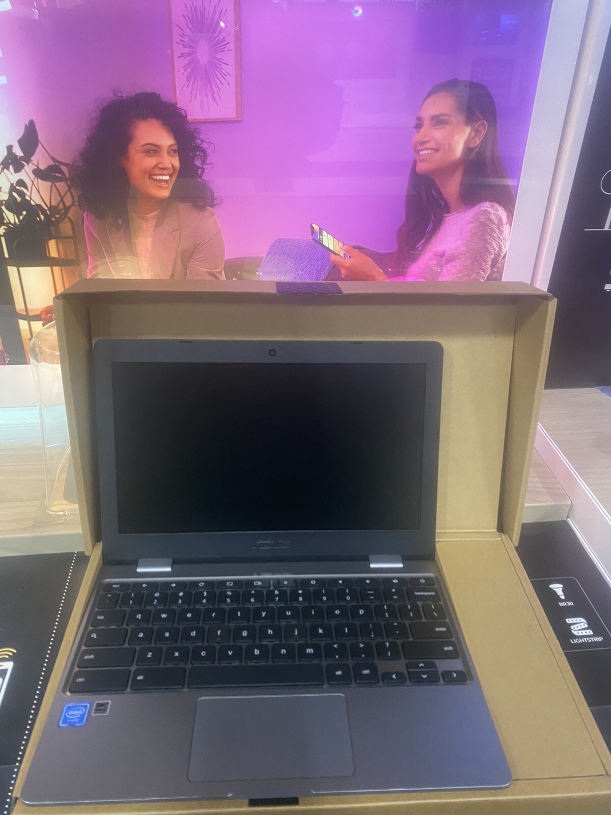 ASUS – 11.6” Chromebook – Intel Celeron – 4GB Memory – 32GB – eMMC Flash Memory