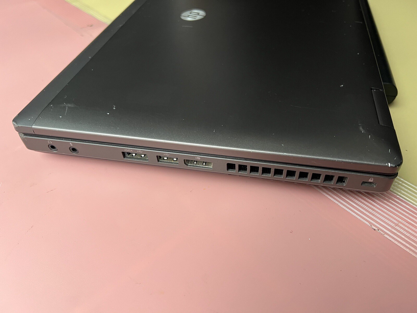 HP Probook 6475b AMD A4-4300M with Radeon Graphics 2.50GHz 4GB RAM 120GB SSD