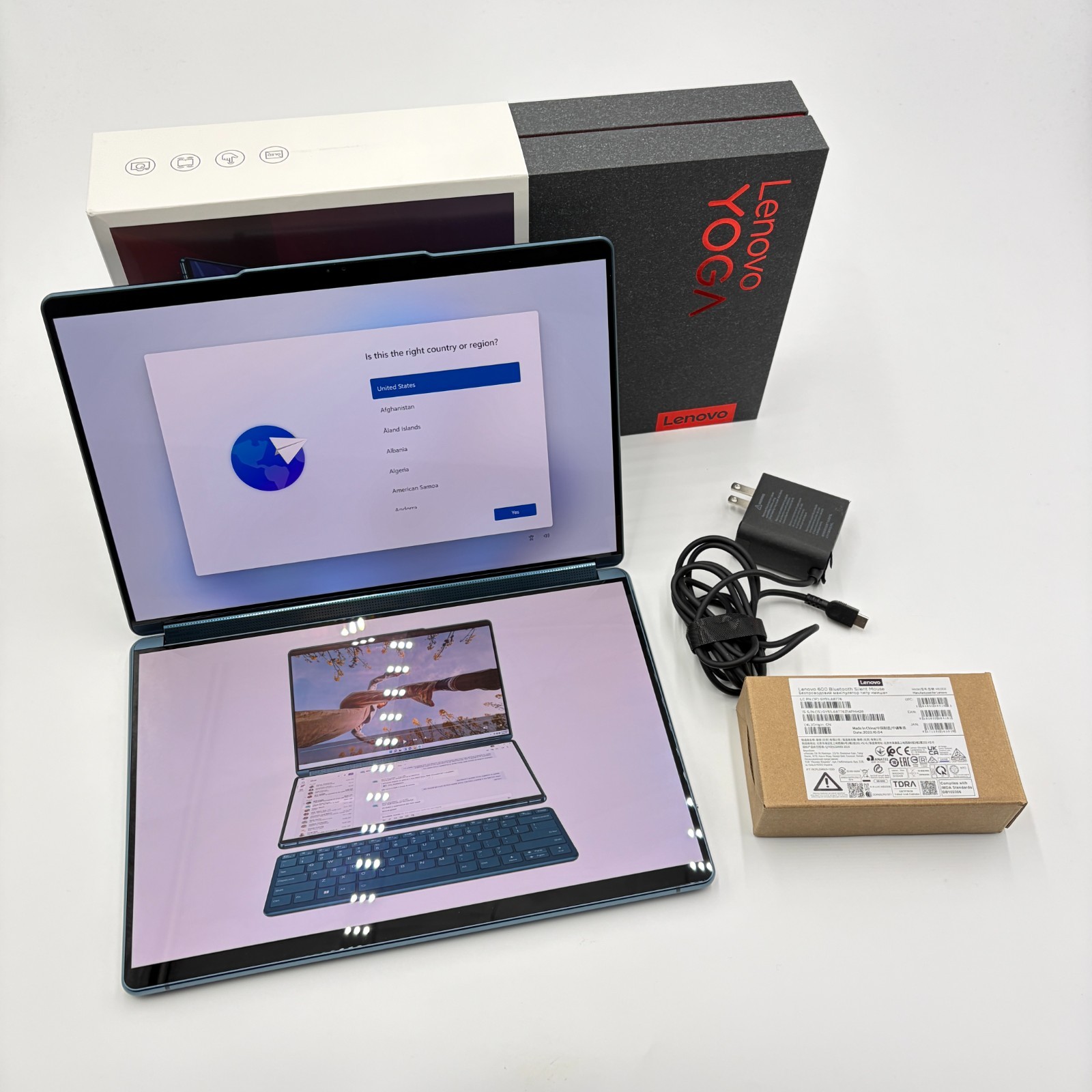 Lenovo Yoga Book 9 (13IRU8) Laptop – i7 1355U, 16GB Ram, 512GB SSD, Touch, W11H