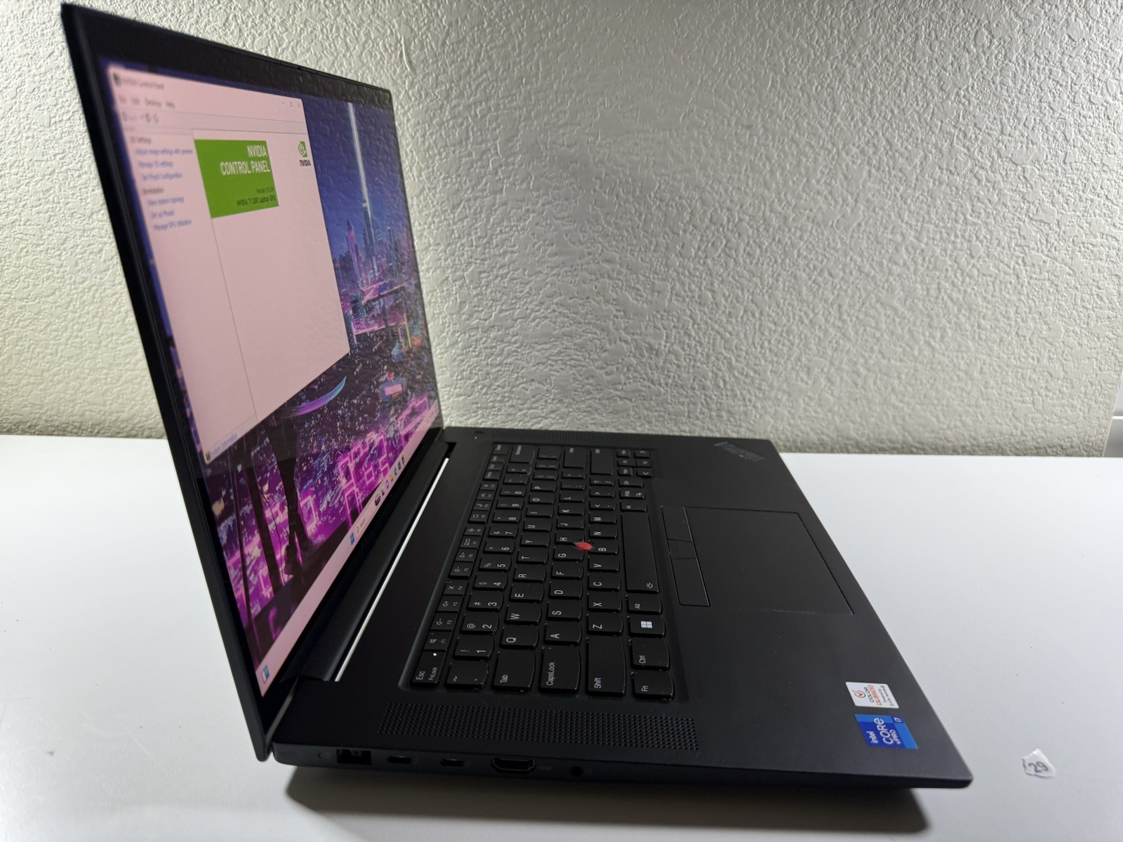 LENOVO THINKPAD P1 Gen 4 TOUCH 4k I7-11850H 512GB 16GB RAM NVIDIA T1200 WIN 11