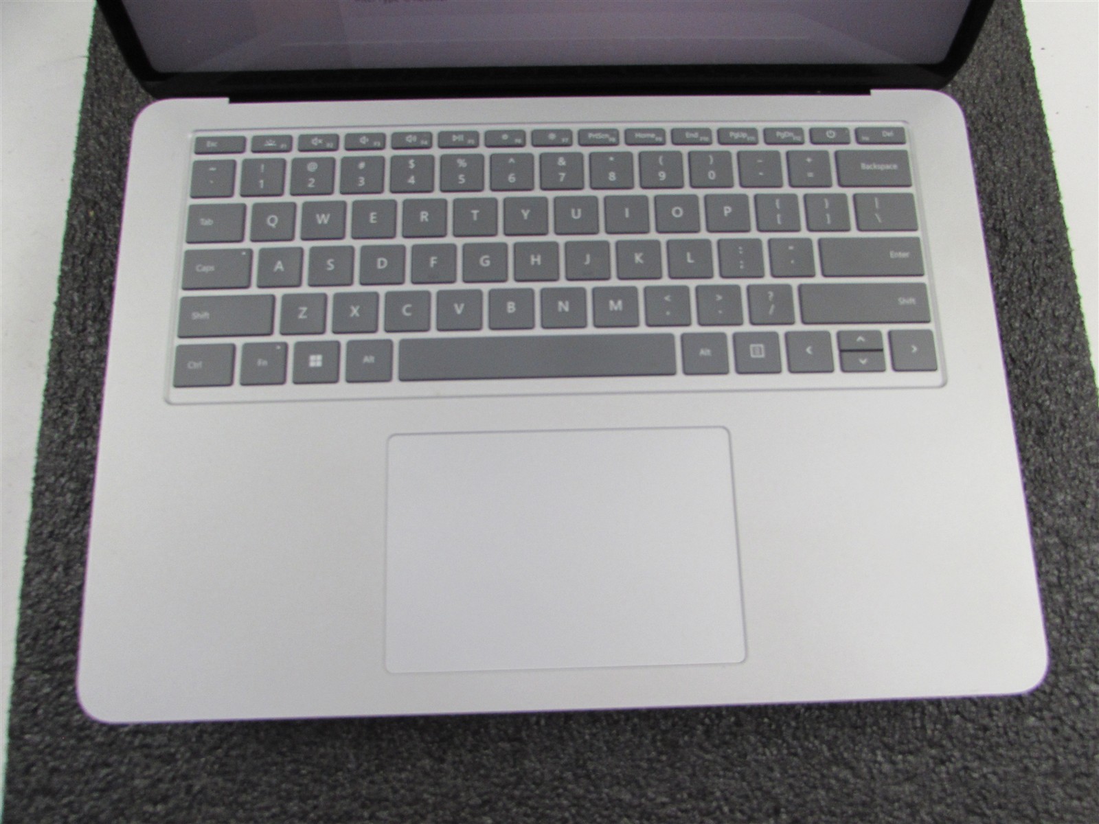 Microsoft Surface Laptop Studio 1964 i7-11370H 1TB SSD 32GB RTX A2000 *No A/C*