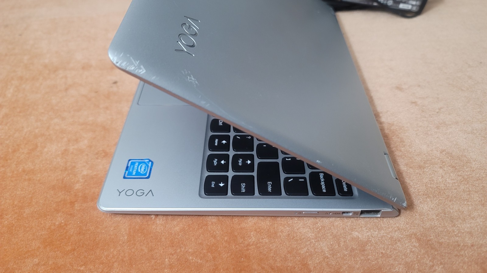 Lenovo YOGA 11.6″ Pentium 4410Y 1.5GHz 4GB Ram 128GB SSD Win11 home/Office2021