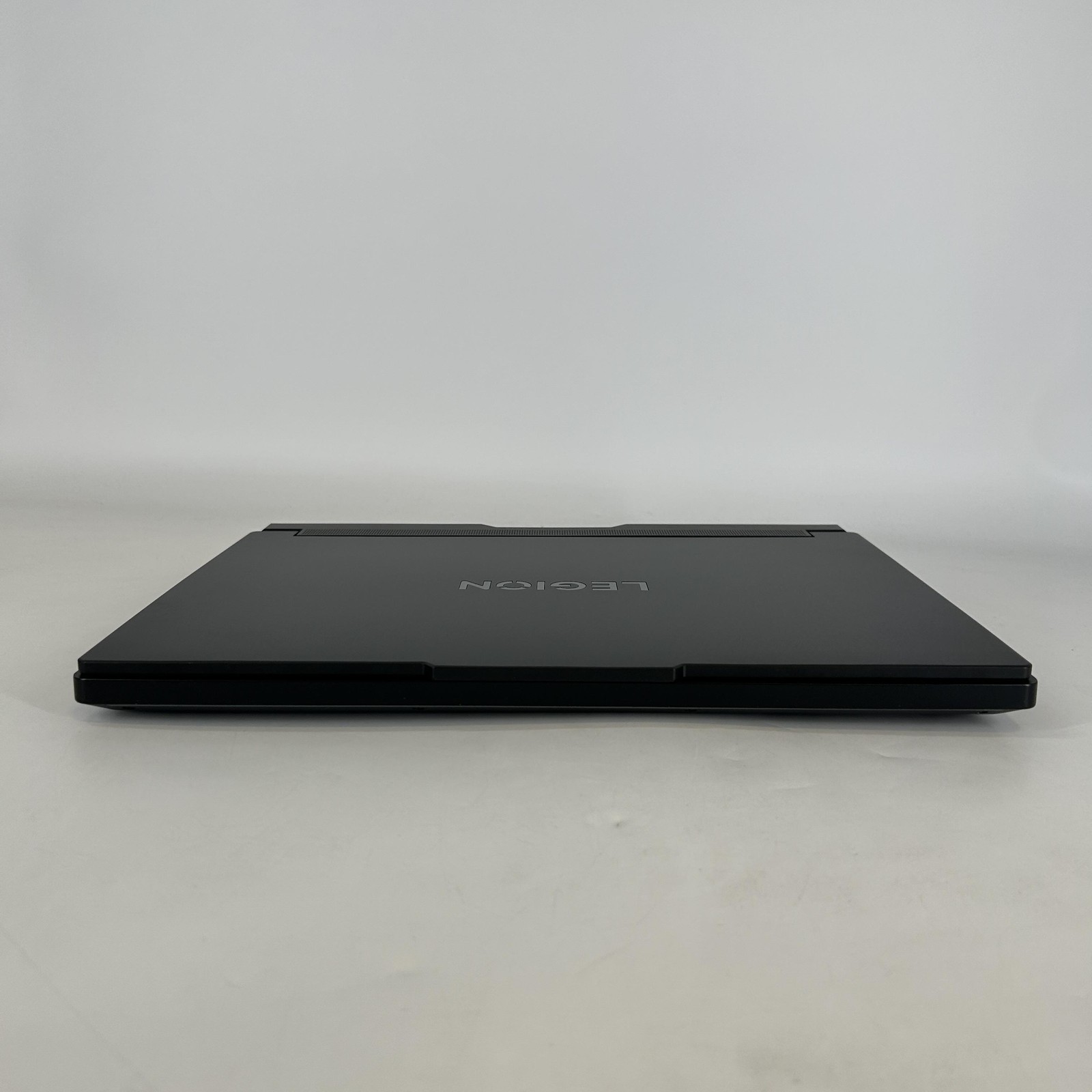 Lenovo Legion Pro 7i Gen 10 16 240Hz QHD+ Ultra 9 275HX 64GB 1TB/1TB RTX 5080