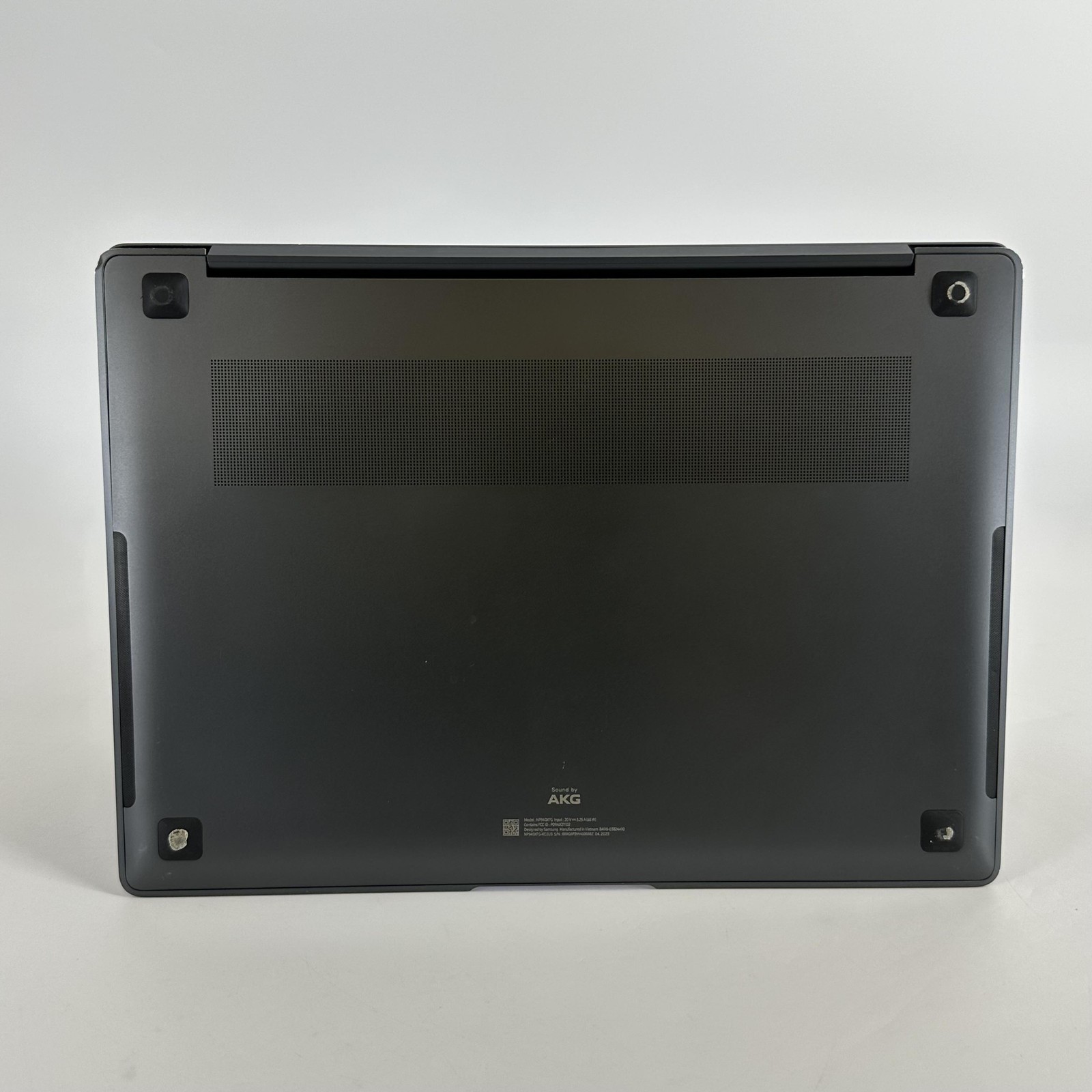 Samsung Galaxy Book3 Pro 14 Graphite QHD+ 2.2 GHz i7-1360P 16GB 512GB SSD Good