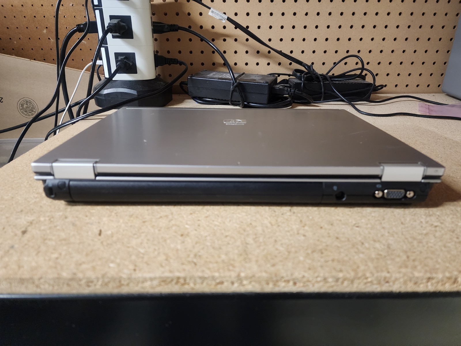 HP EliteBook 6930P Laptop Intel C2D T9400 2.53GHz 2GB RAM No HDD/OS AMD GPU