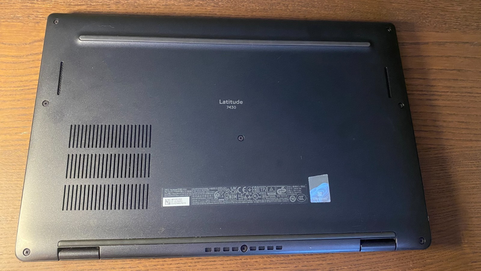 Dell Latitude 7430 14” with 12th Gen Intel i7 vPro 16GB RAM 256GB SSD Win 11 Pro