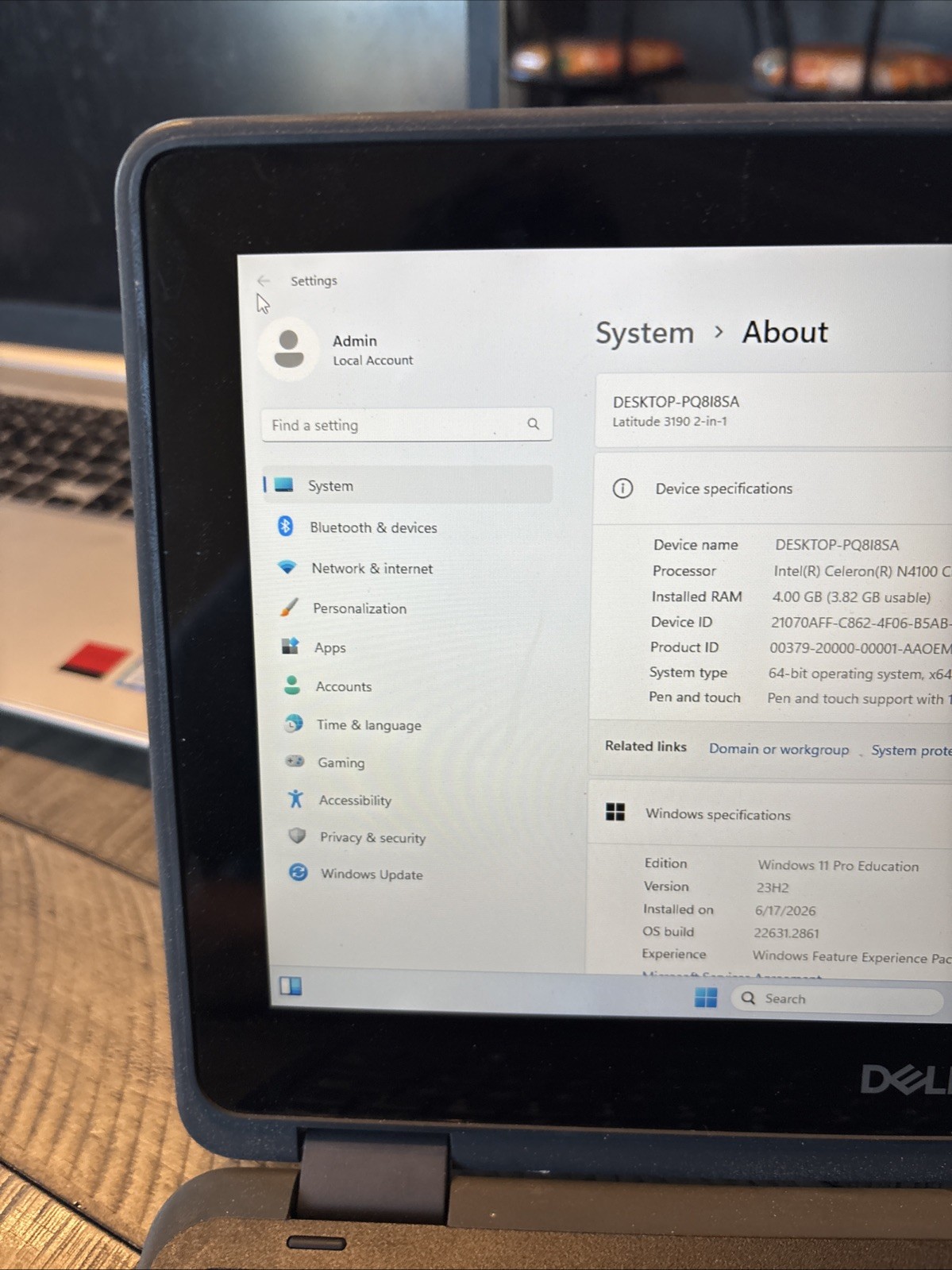 Dell Latitude 3190 2-in-1 Touch Intel N5030 1.1GHz 4 GB 64 GB SsD Win 11 P. Edu.