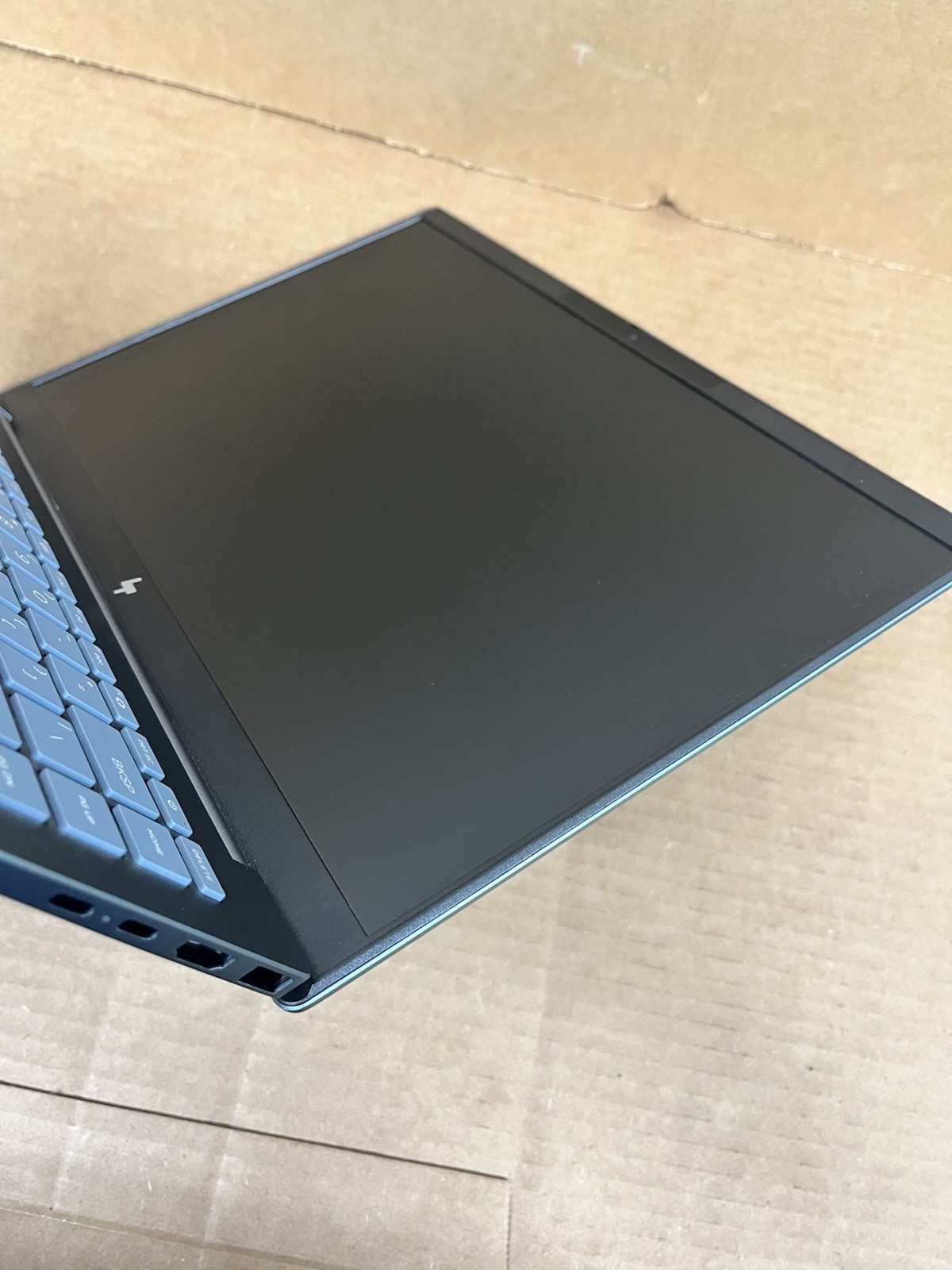 HP Pavilion Plus 14-ey0023dx 14″ WQXGA Ryzen 5 7000 Series Laptop – Skin Only