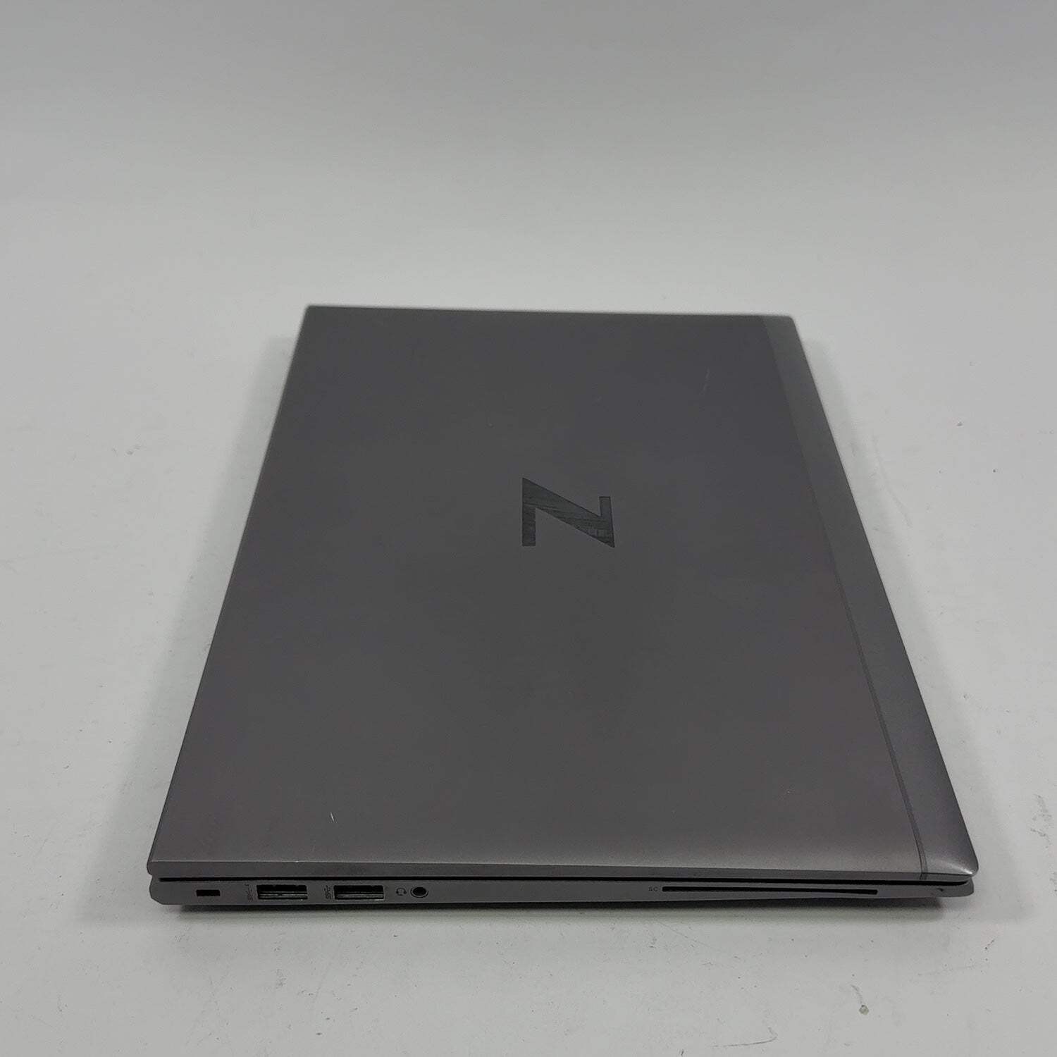 HP ZBook Firefly 14 G8 14″ i5-1135G7 2.4GHz 16GB RAM 256GB SSD