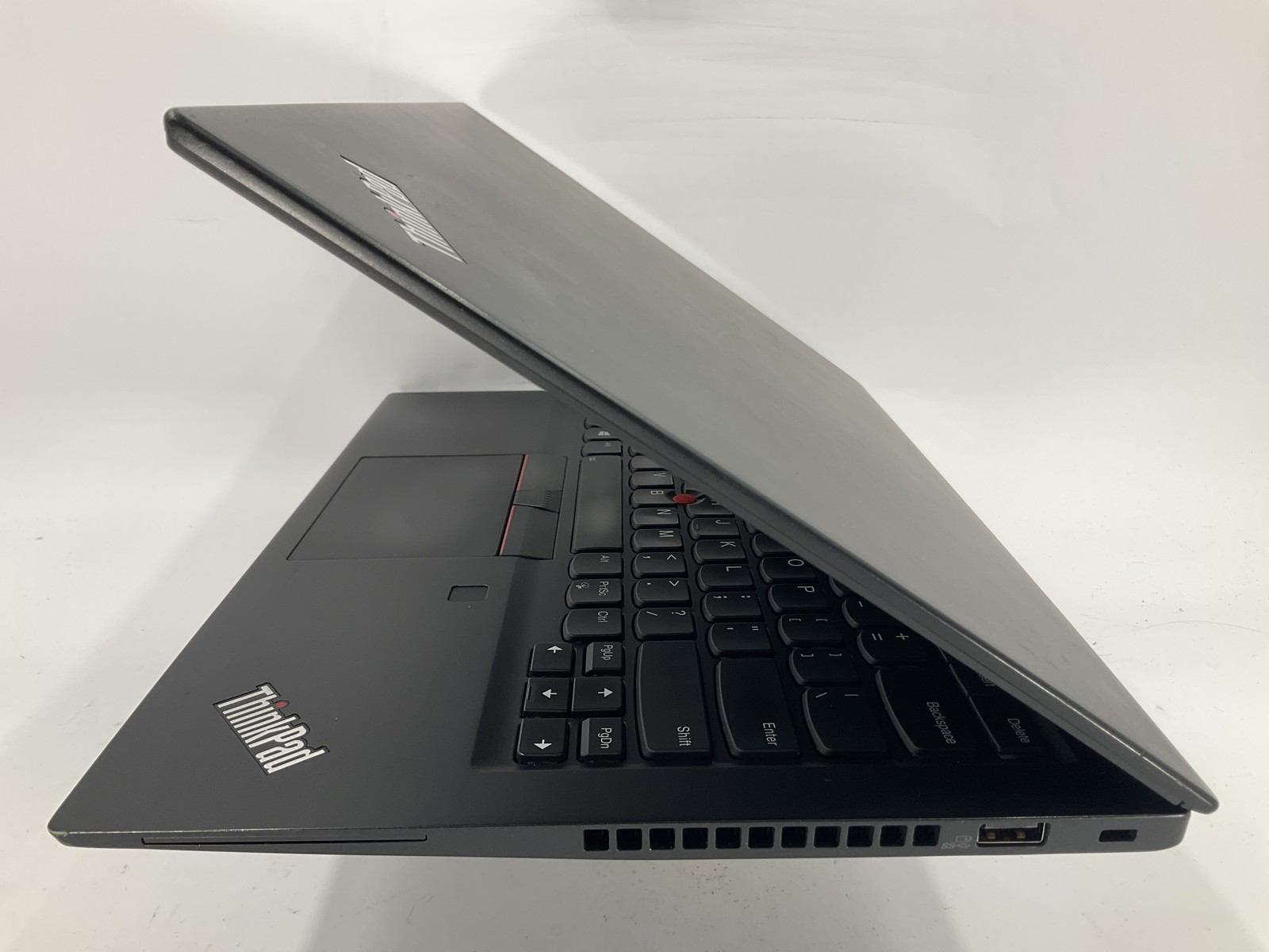 Lenovo ThinkPad T495s 14″ AMD Ryzen 7 PRO 3700U 256GB 16GB B Win 11 Pro