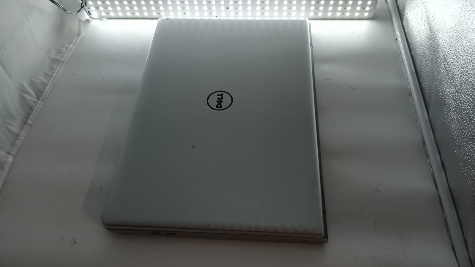 11061 Inspiron5755 Gamer w/Charger.Radeon R5.8GB.250GB SSD.17.3″.Optical.W11.