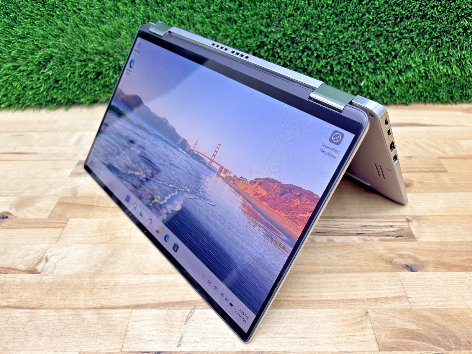 Dell Latitude 7400 2-in-1 Intel i5-8th Gen 1.60GHz 8GB RAM 256GB SSD Win 11 Pro*