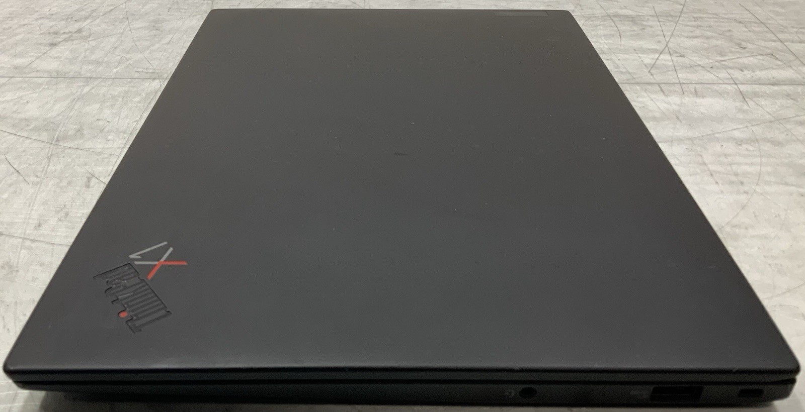 Lenovo ThinkPad X1 Carbon G9 – Core i5-1145G7, 16GB Ram, 512GB SSD, Touch, READ*