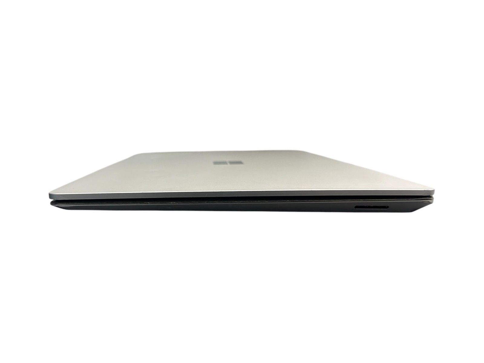 Microsoft Surface Laptop 3 13.5″ i5-1035G7 8GB RAM 128GB SSD Platinum Win 11