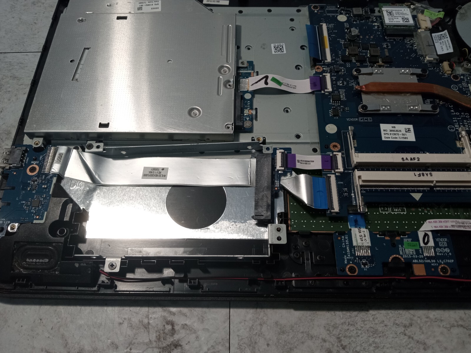 HP Notebook 15-AF141DX 15.6″ Laptop AMD A8-7410 Radeon R5 Graphics *READ -FM