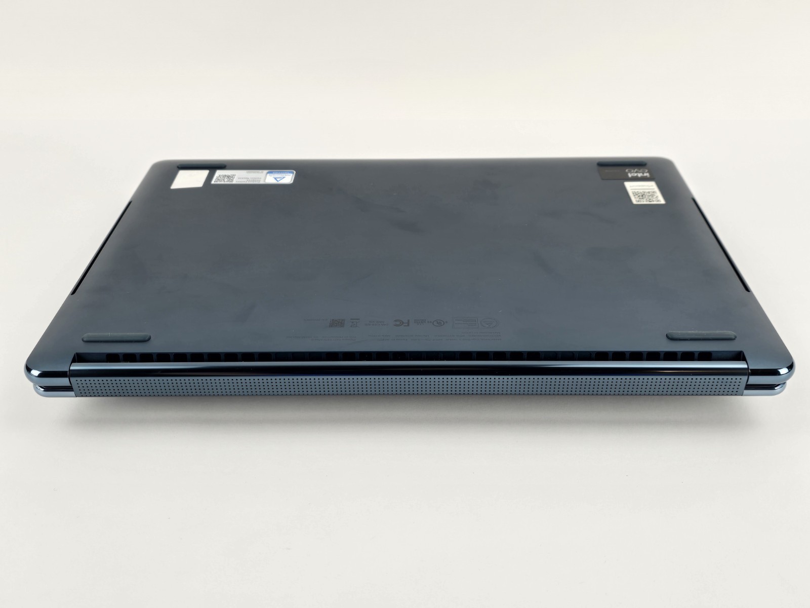 Lenovo Yoga Book 9i Dual 13.3″ 2.8K OLED Ultra 7 155U 16GB 1TB – Used – READ