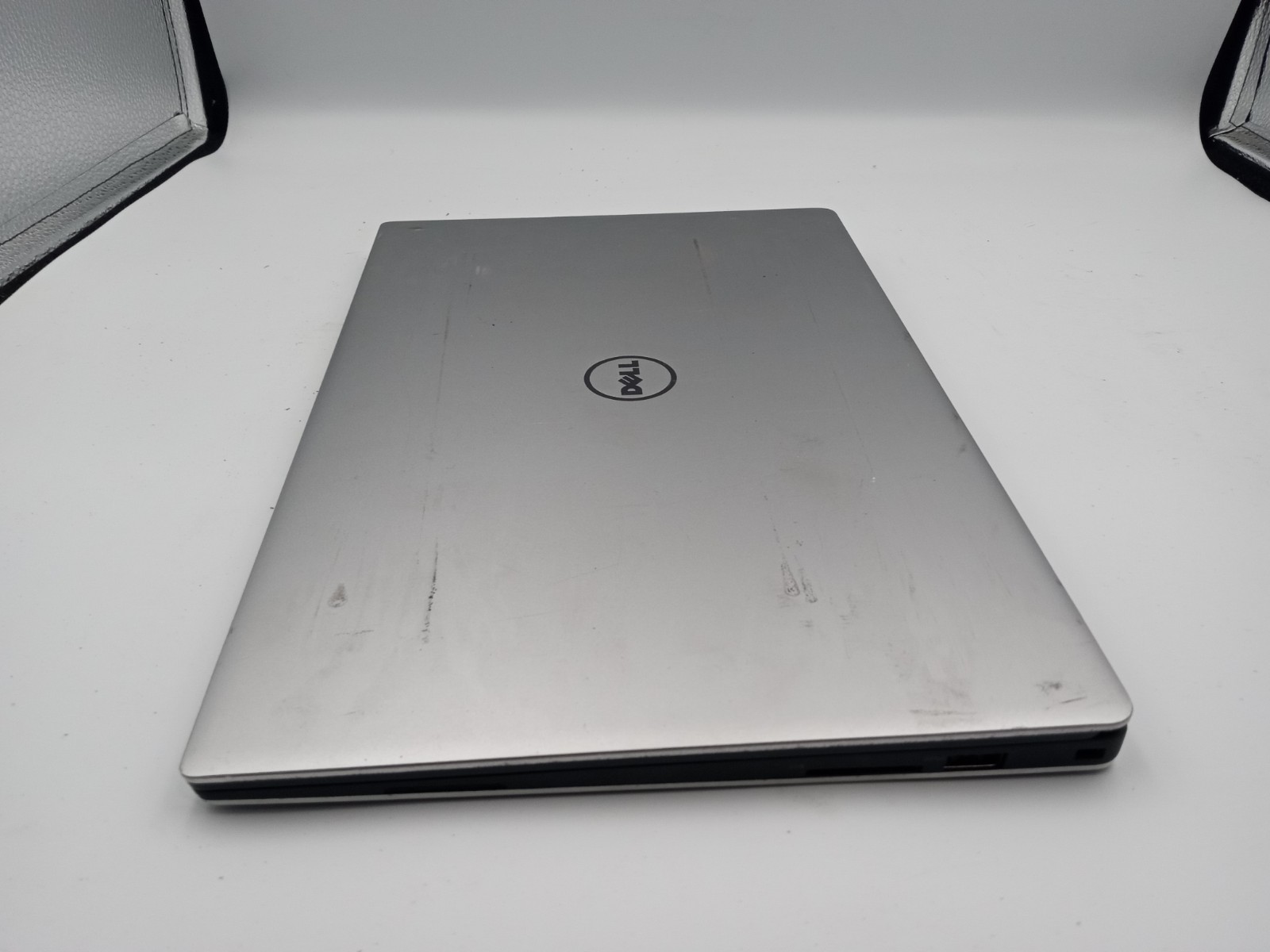 Dell XPS 13 9360 13″ Laptop Intel i5-7200U 8GB RAM – CRACKED SCREEN – READ -RR