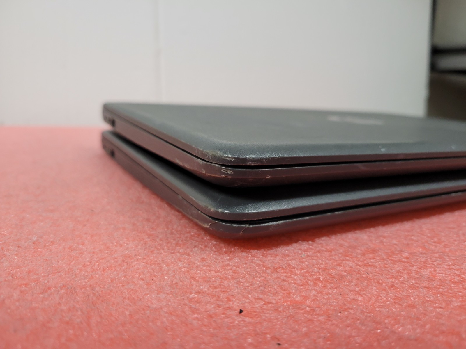 2x HP Chromebook 14-CA061DX Intel Celeron N3350@1.1GHz 4GB 32GB SSD w/PA | C908