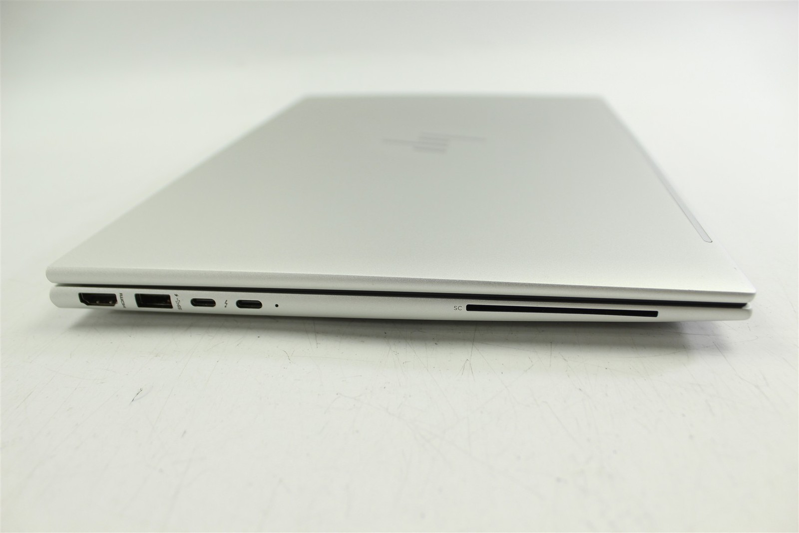 HP EliteBook 840 G9 14″ FHD i7-1270P 2.2GHz 256GB SSD 8GB RAM W11P