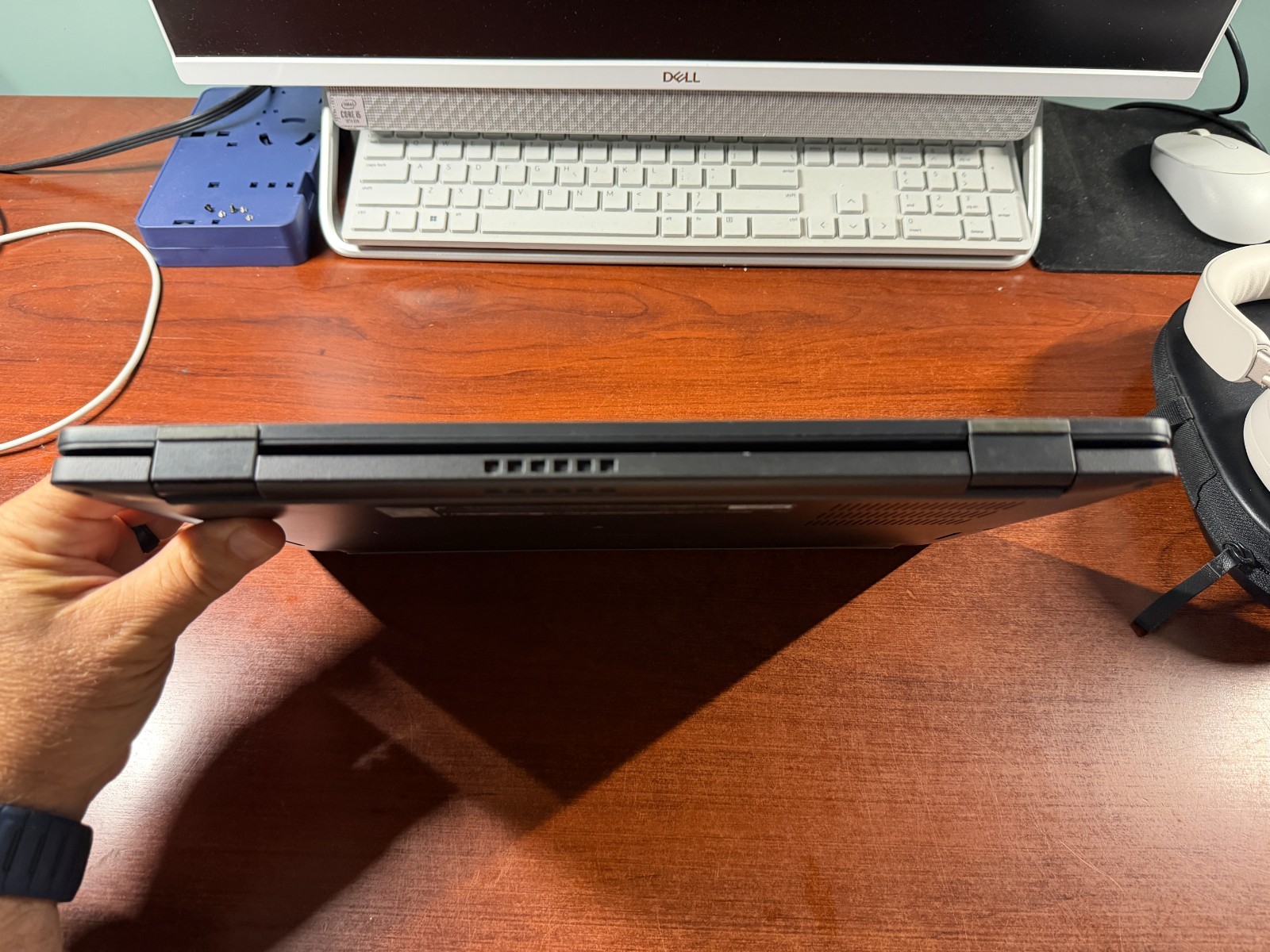 Dell Latitude 7420 14″ Laptop FHD Touch Core i5-1145G7 16GB 256GB SSD Win11P LTE