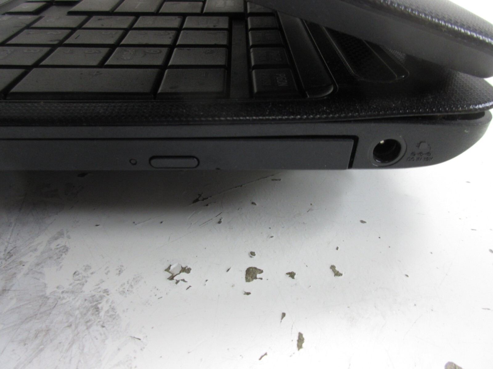 Toshiba satellite C655D-S5210 AMD E-350 1.60GHz 3GB NO HDD No Batt