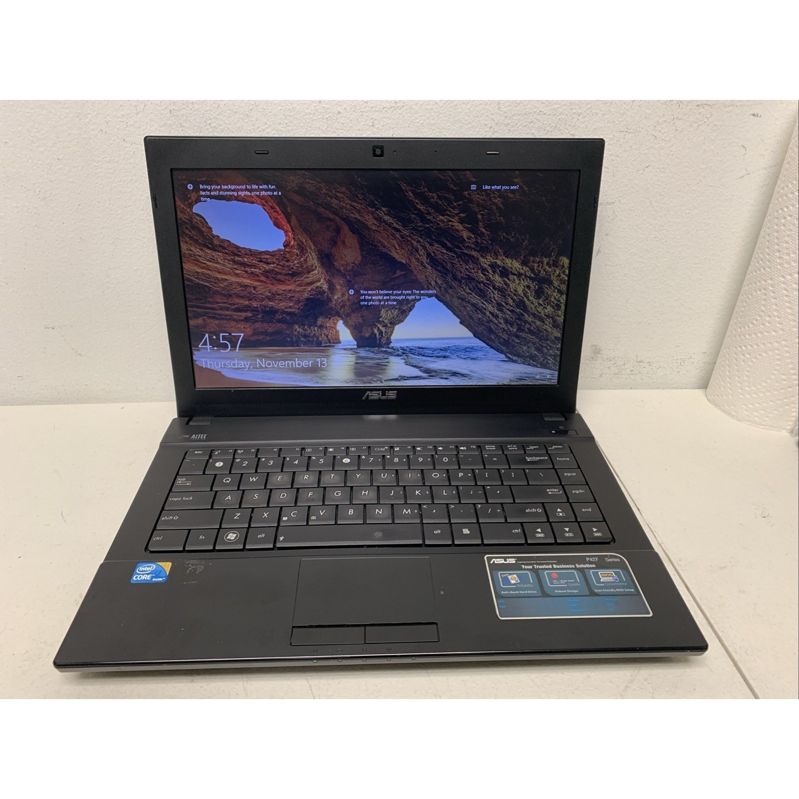 ASUS P42F Core i3 M370 2.40ghz 4GB Ram 320GB HHD WIND 10 Pro