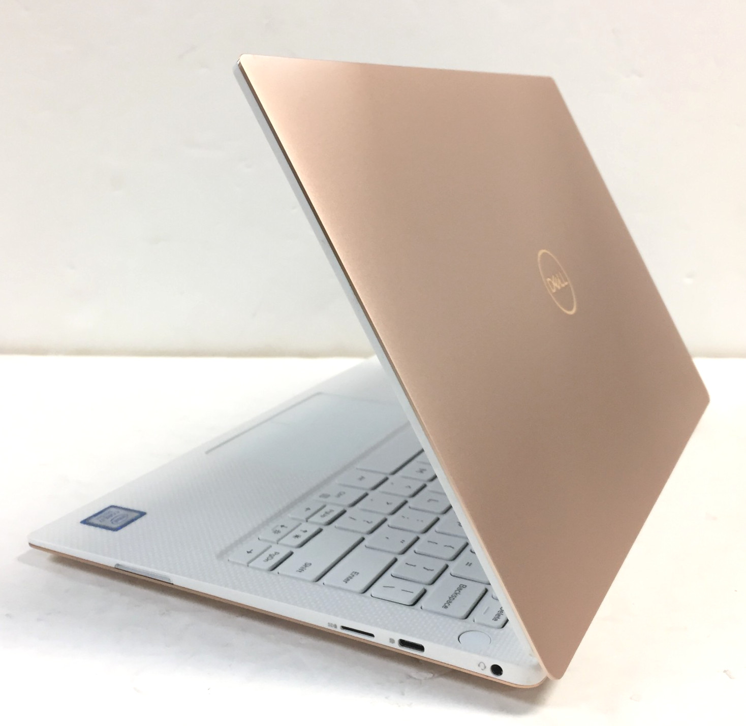Dell XPS 13 9370 XPS9370-7170GLD 13.3″ Touch Laptop/i7-8550U/8GB/256GB SSD/W10 H