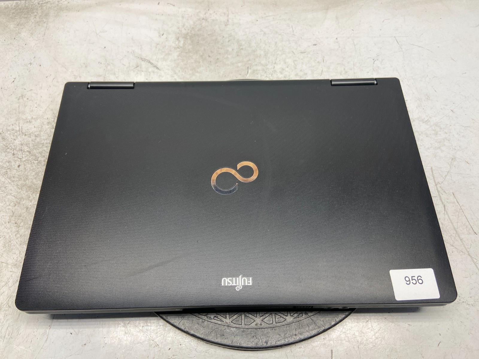 Fujitsu LifeBook E752 Intel i5-3340M 2.7GHz 4 GB NO HDD