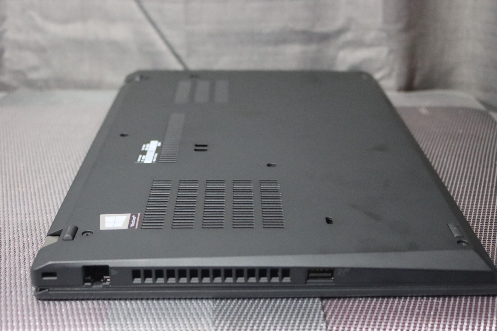Lenovo Thinkpad T490 14 in (SSD,Intel Core i5 8th Gen.)