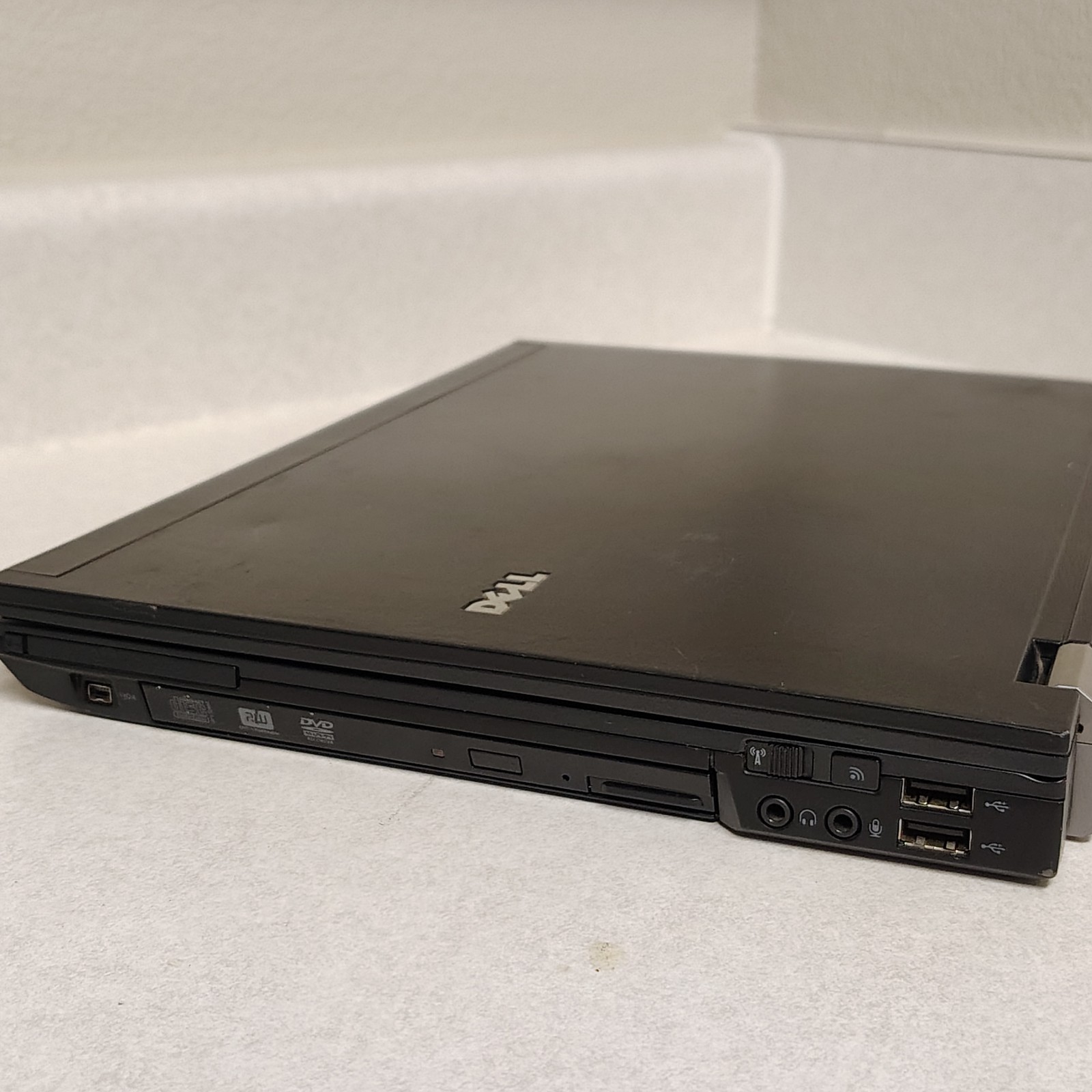 Dell Latitude E6400 Vintage Laptop Core 2 Duo P8600 4GB RAM NVIDIA NVS 160M GPU