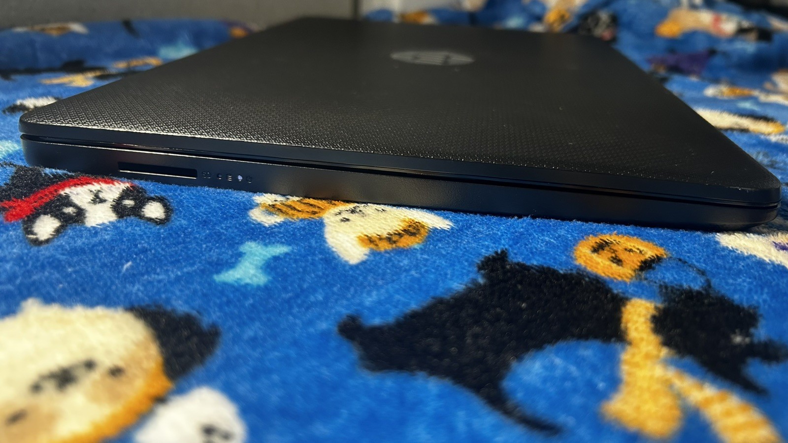 HP Laptop Computer 14″ HD Intel N-series 64 GB (charger included)