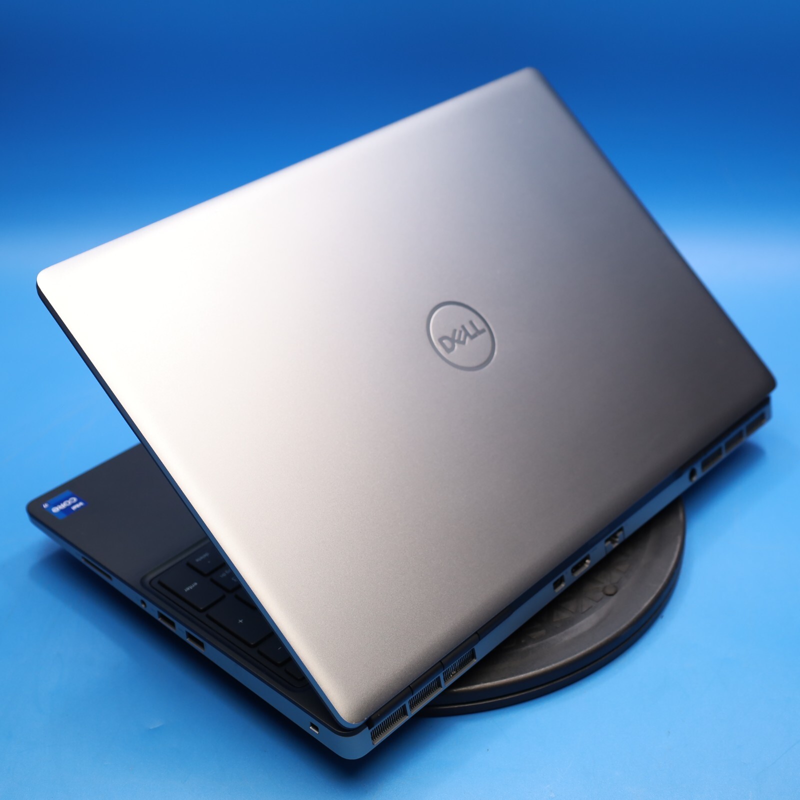 Dell Precision 7560 15.6″ i7-11850H 32GB RAM 512GB SSD Nvidia T1200 Grade B