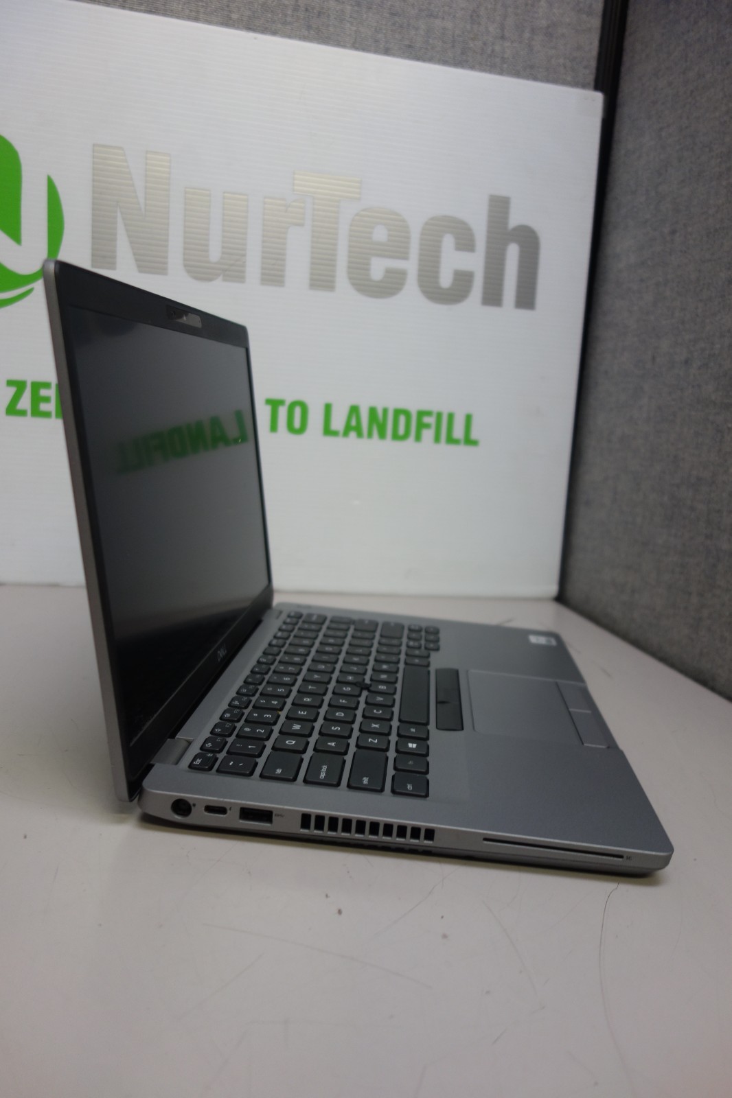 Dell Latitude 5411 14″ i5-10400H 2.6GHz 16GB/512GB M2 SSD UBUNTU Laptop + AC
