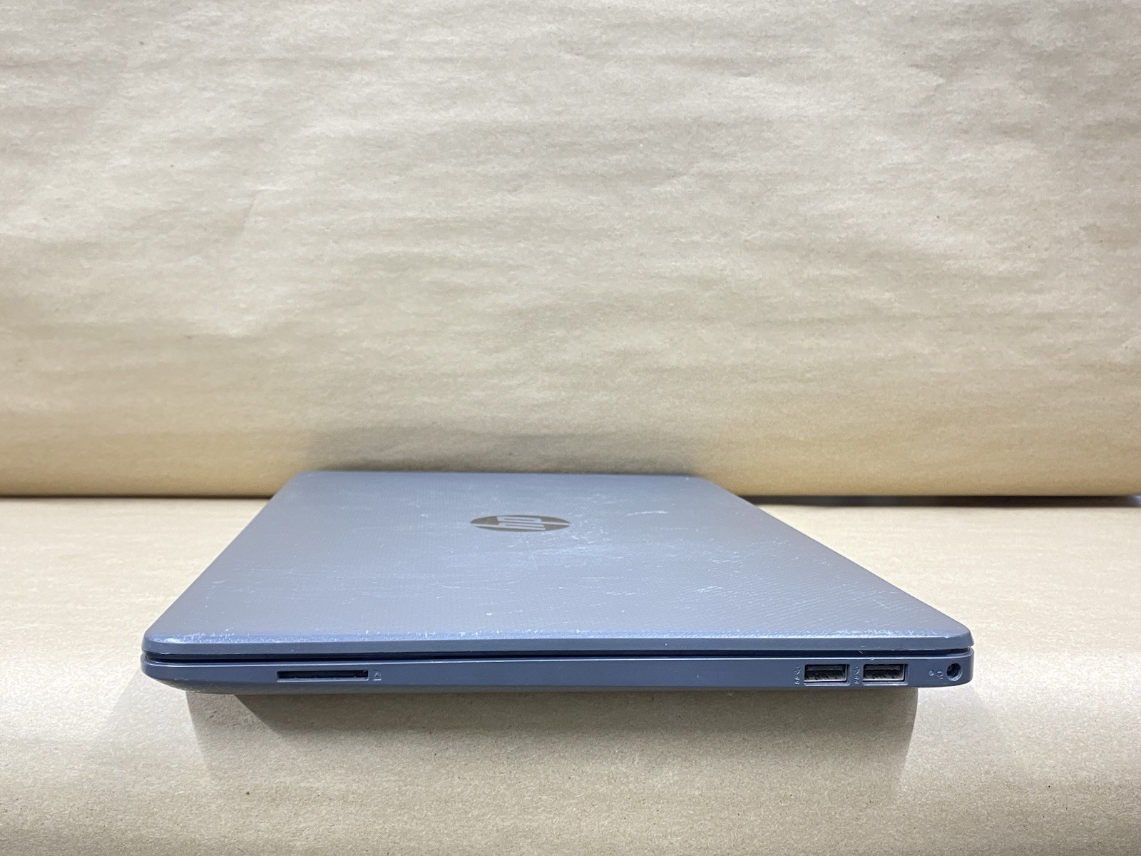 HP 255 G8 – 15.5″ FHD – AMD Ryzen 3 3250U – 4GB – 256GB – Win 11 Pro