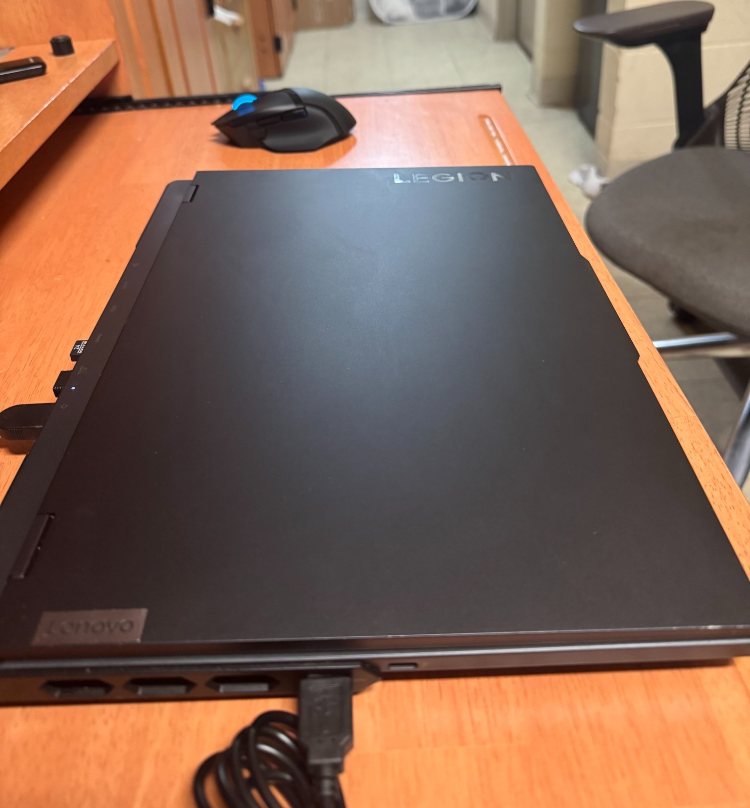 Lenovo Legion Pro 7 16” (13th GEN Intel CORE i9-13900hx RTX 4080 Laptop GPU)