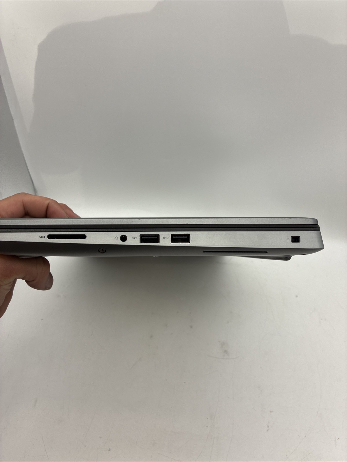 Dell Precision 7550 NVIDIA Quadro RTX 3000 2.4GHz Intel Core i9-10 32GB 1TB |L40