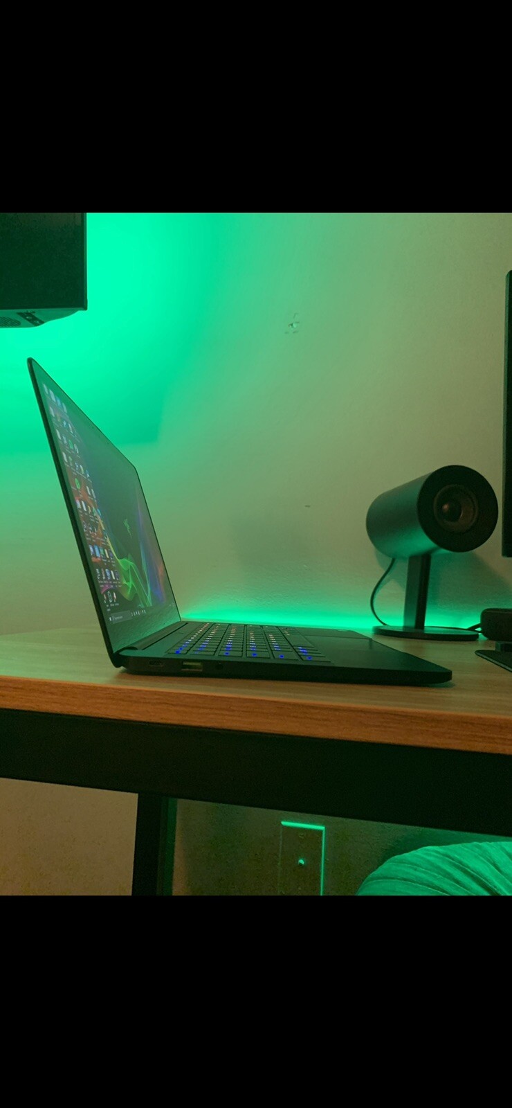 Razer Blade Stealth 13 – Ultrabook Laptop Intel i7-8550U – Touch Screen Display