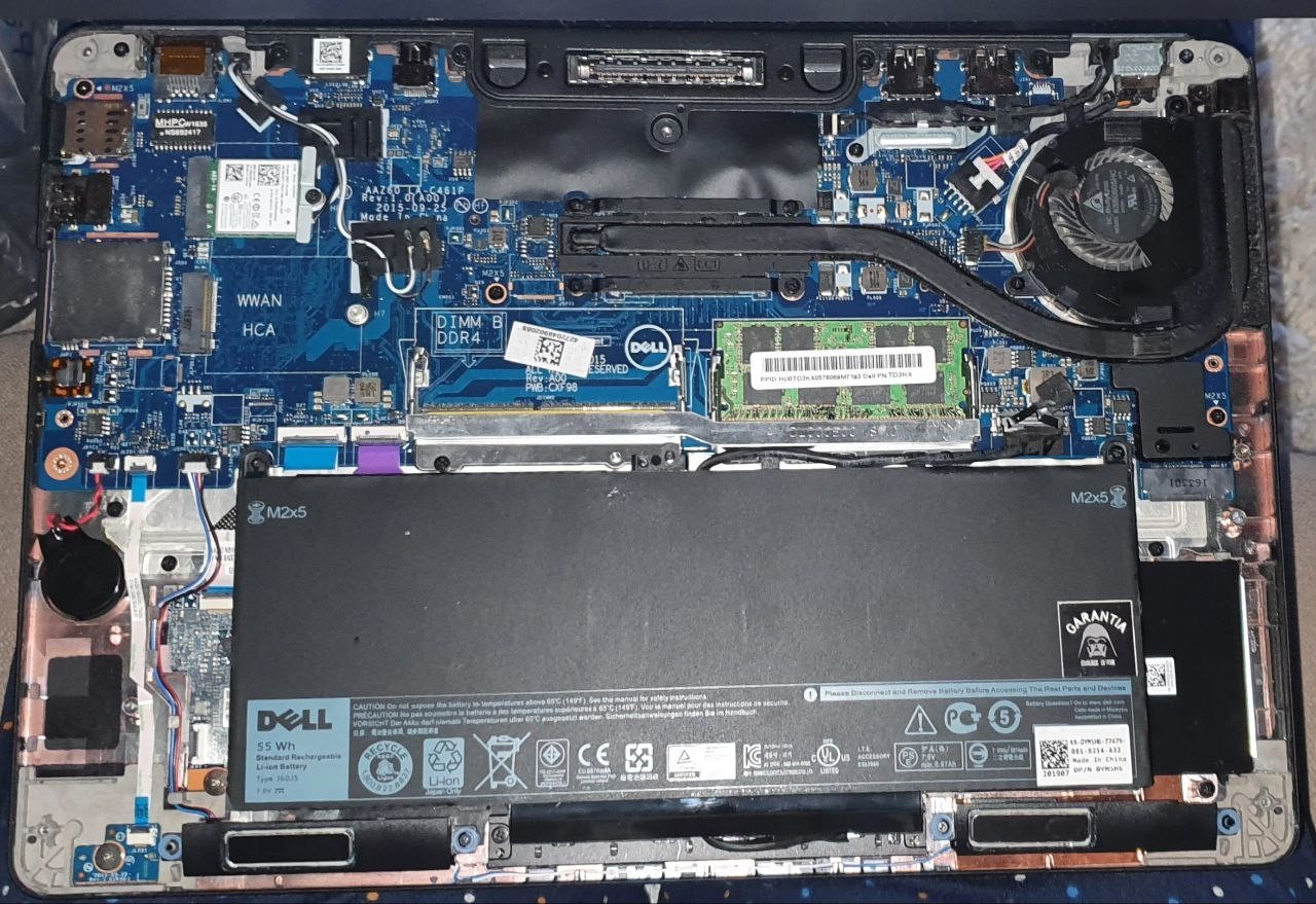 Dell Latitude E7470 Laptop – For Parts or Not Working – No SSD – With Charger